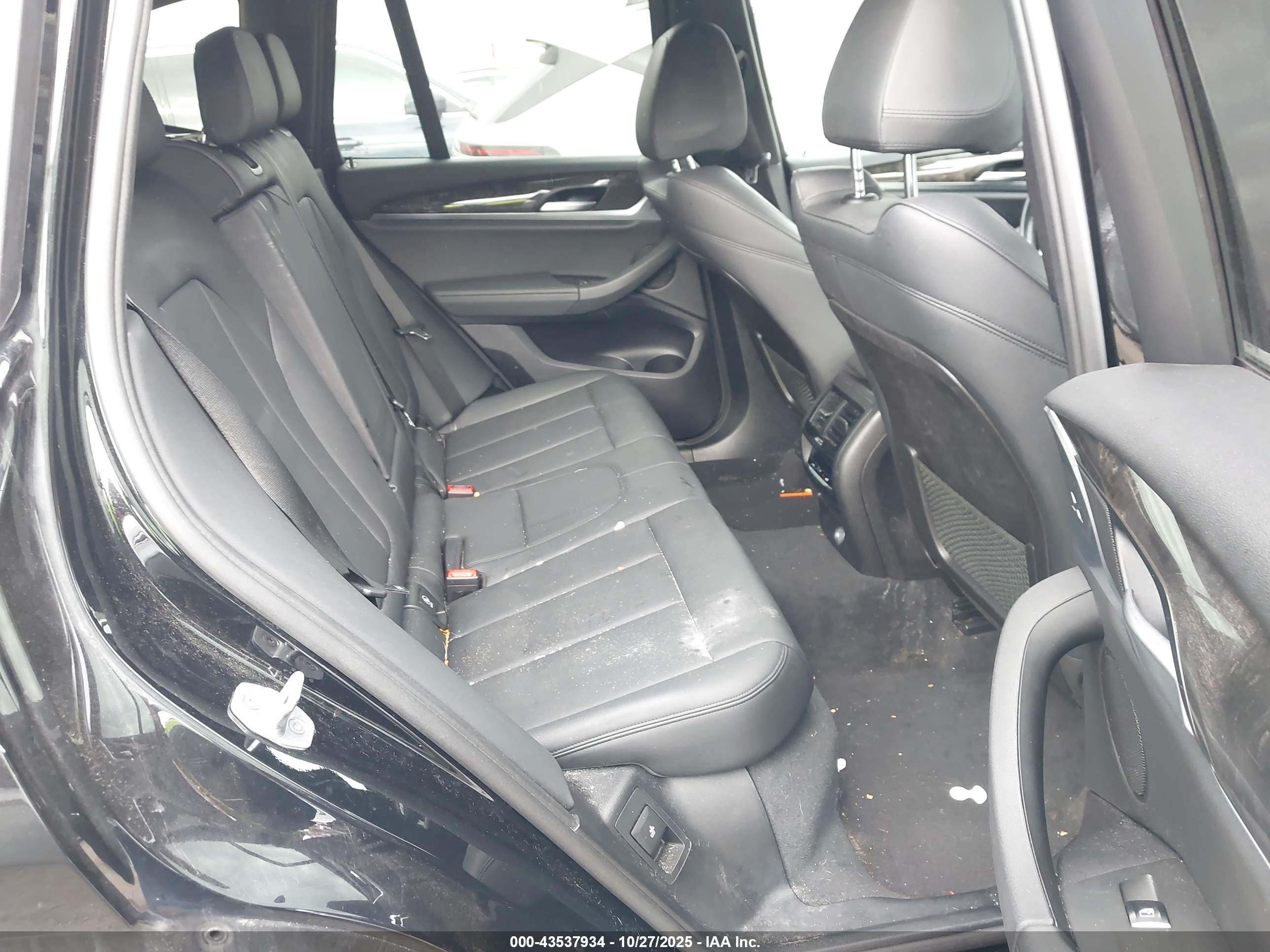 BMW X3 image 8