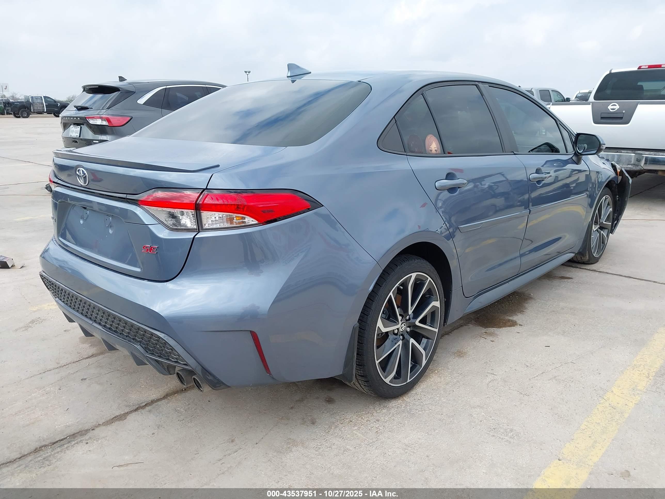 TOYOTA COROLLA image 4