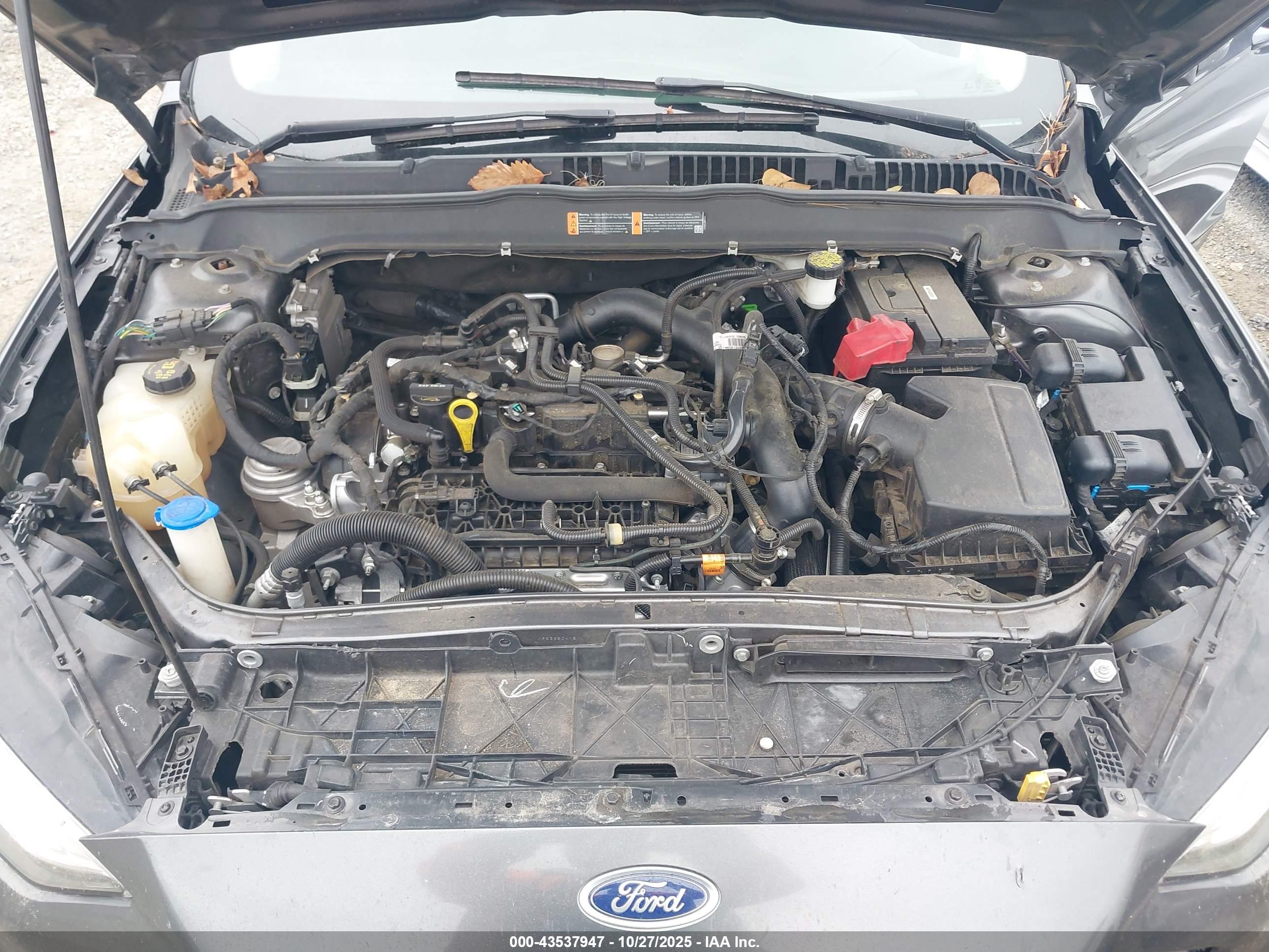 FORD FUSION image 10