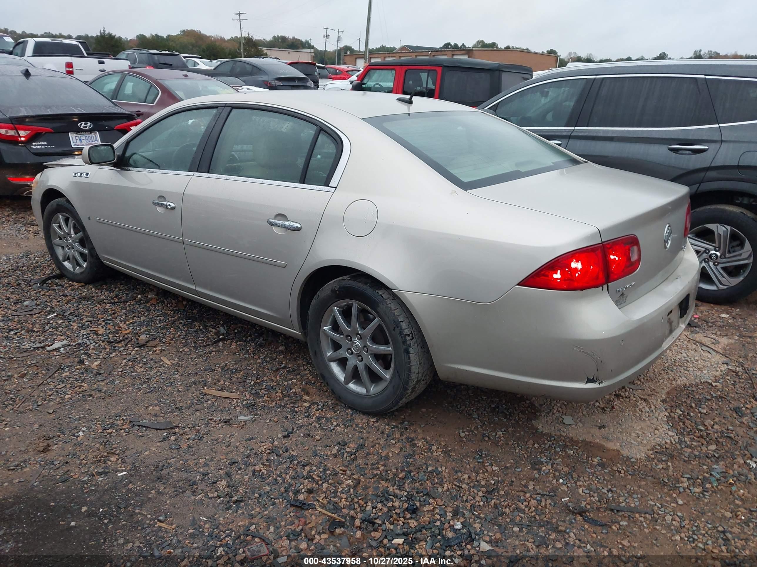 BUICK LUCERNE image 3