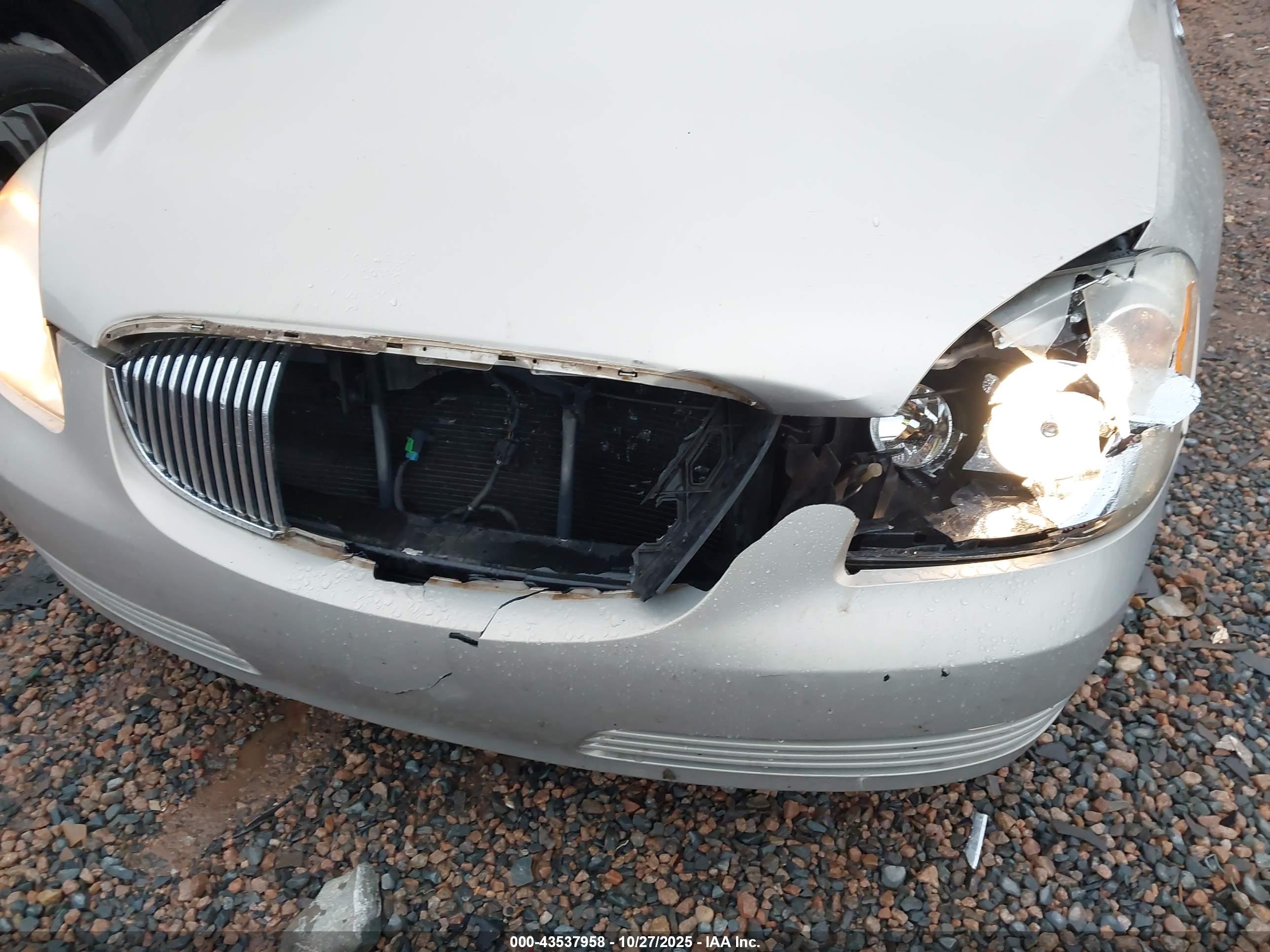 BUICK LUCERNE image 6