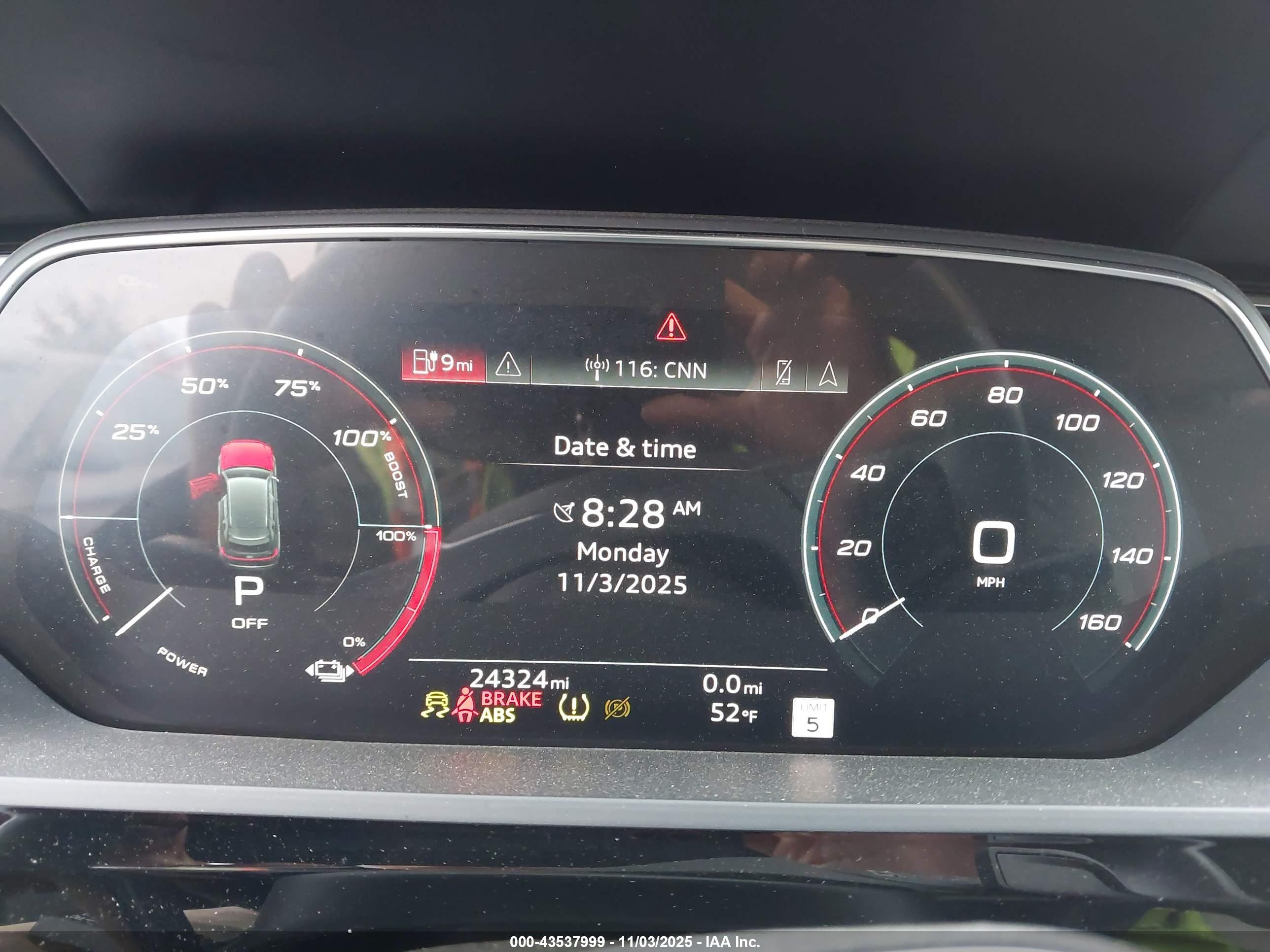 AUDI E-TRON image 7