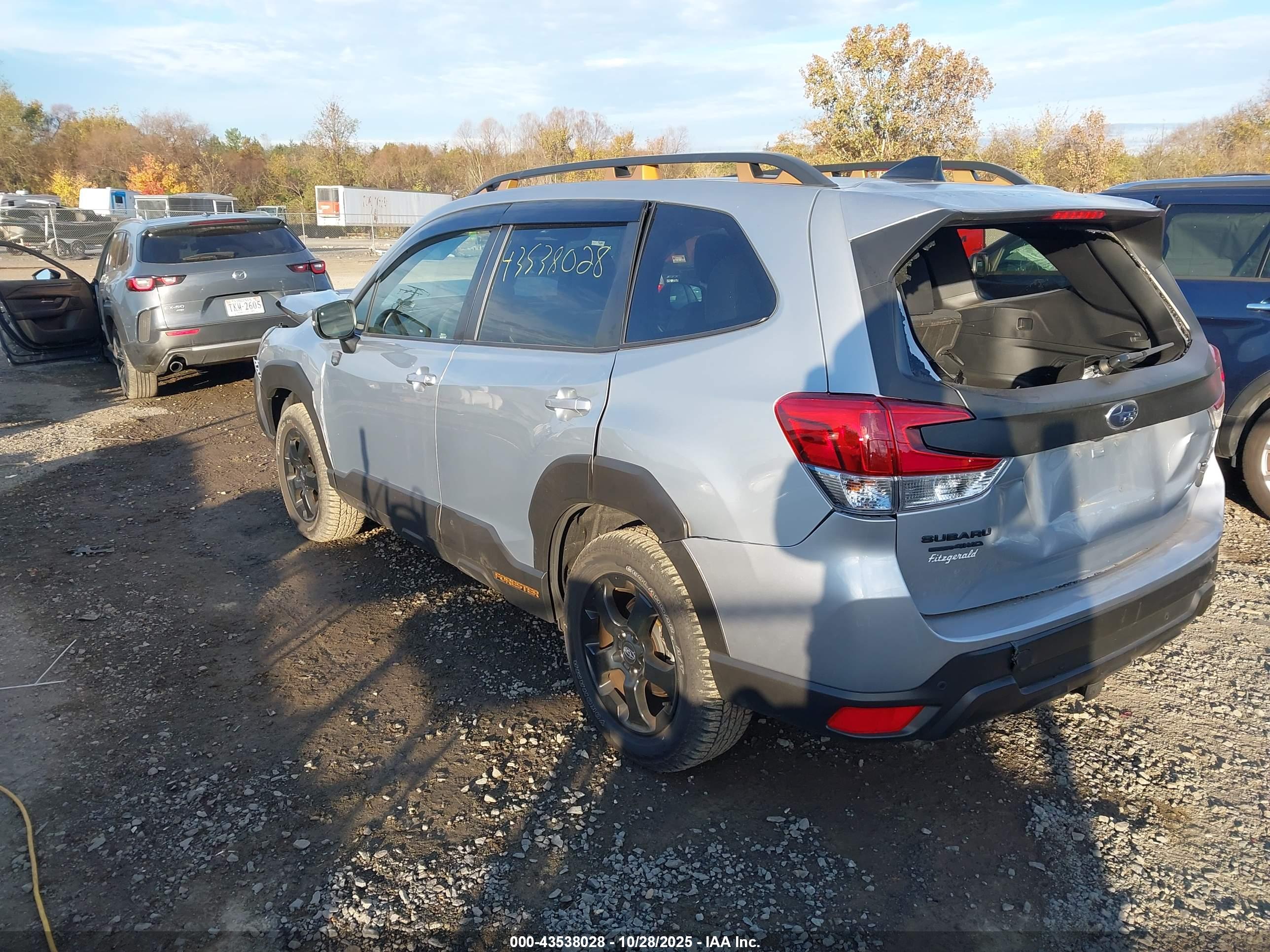 SUBARU FORESTER image 3