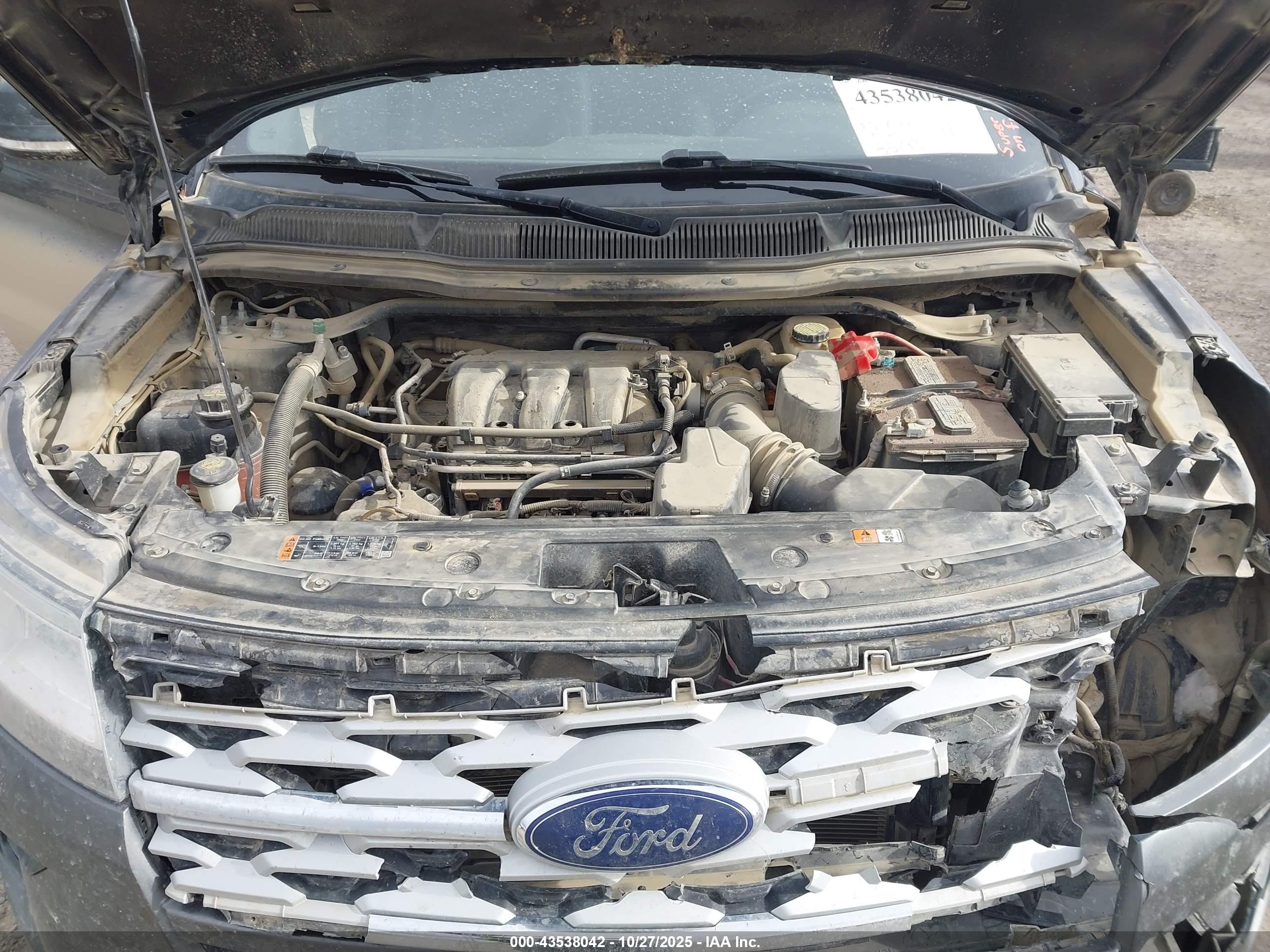 FORD EXPLORER image 10