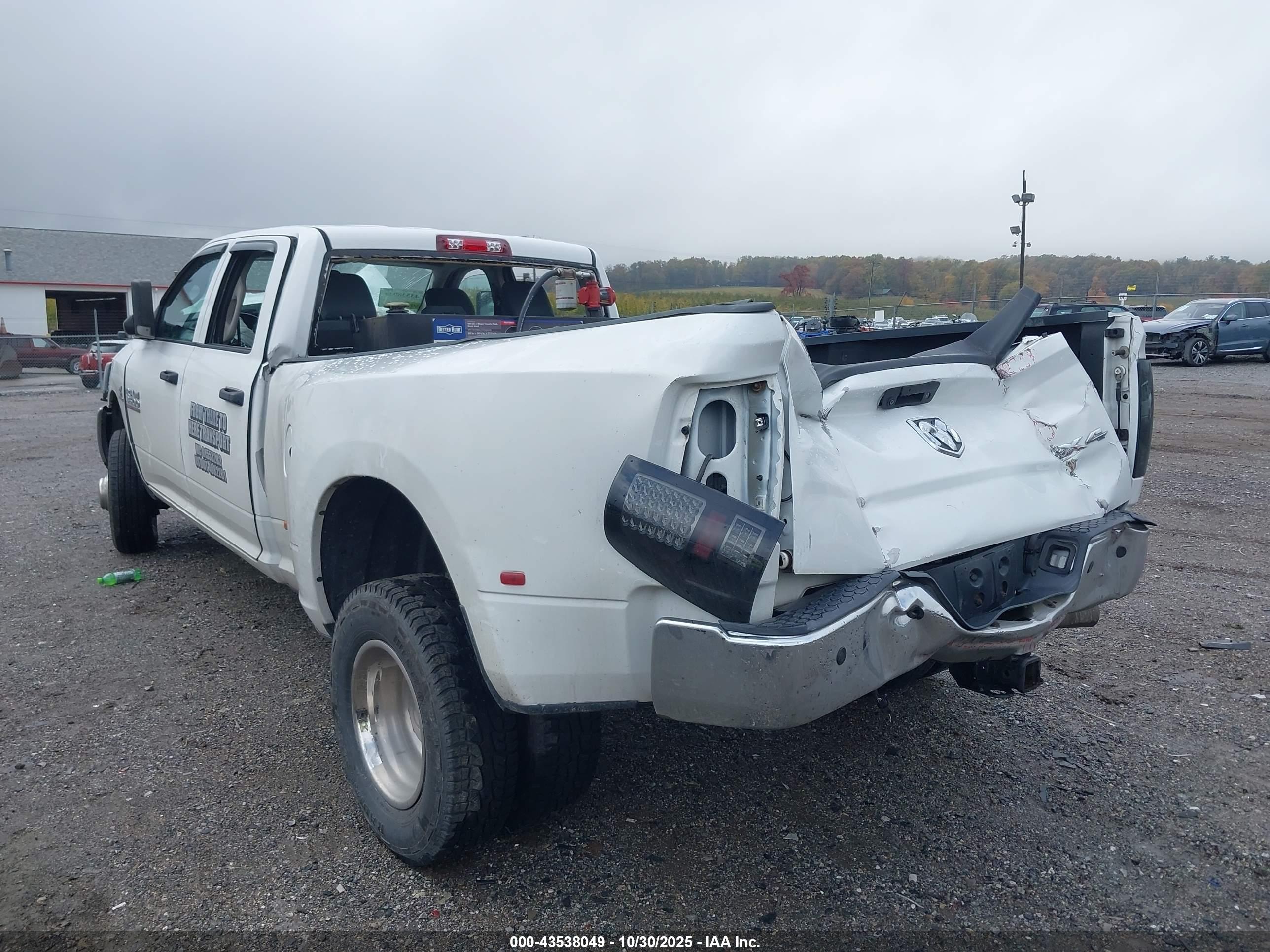 RAM 3500 image 3