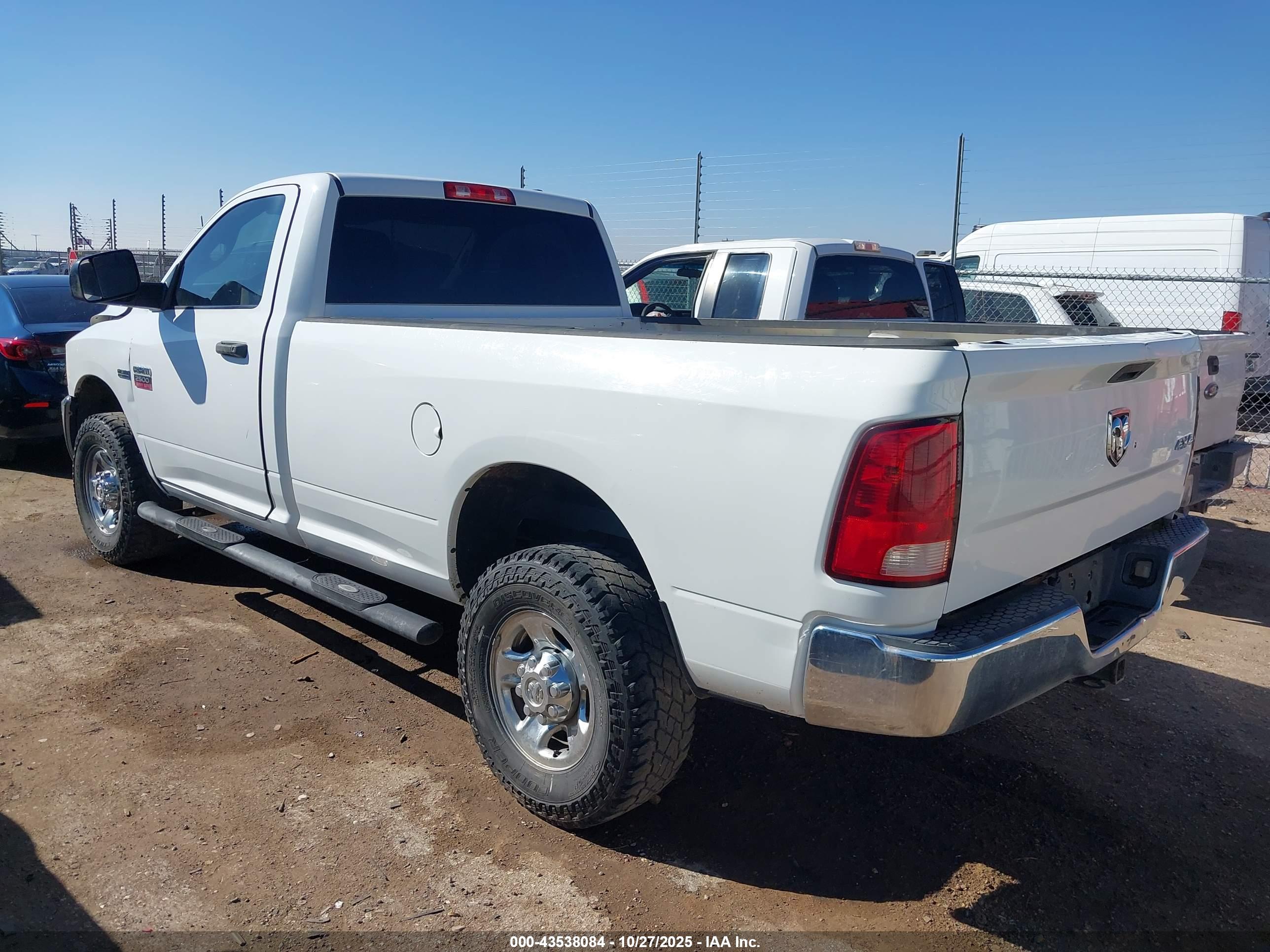 RAM 2500 image 3