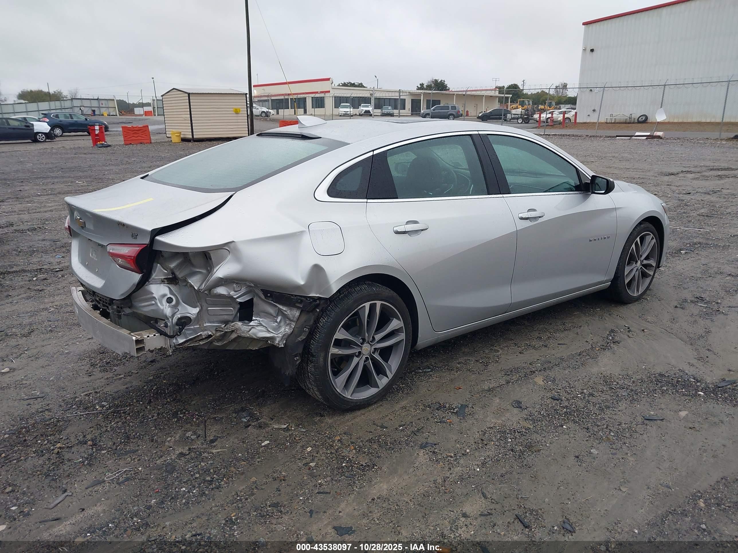 CHEVROLET MALIBU image 4
