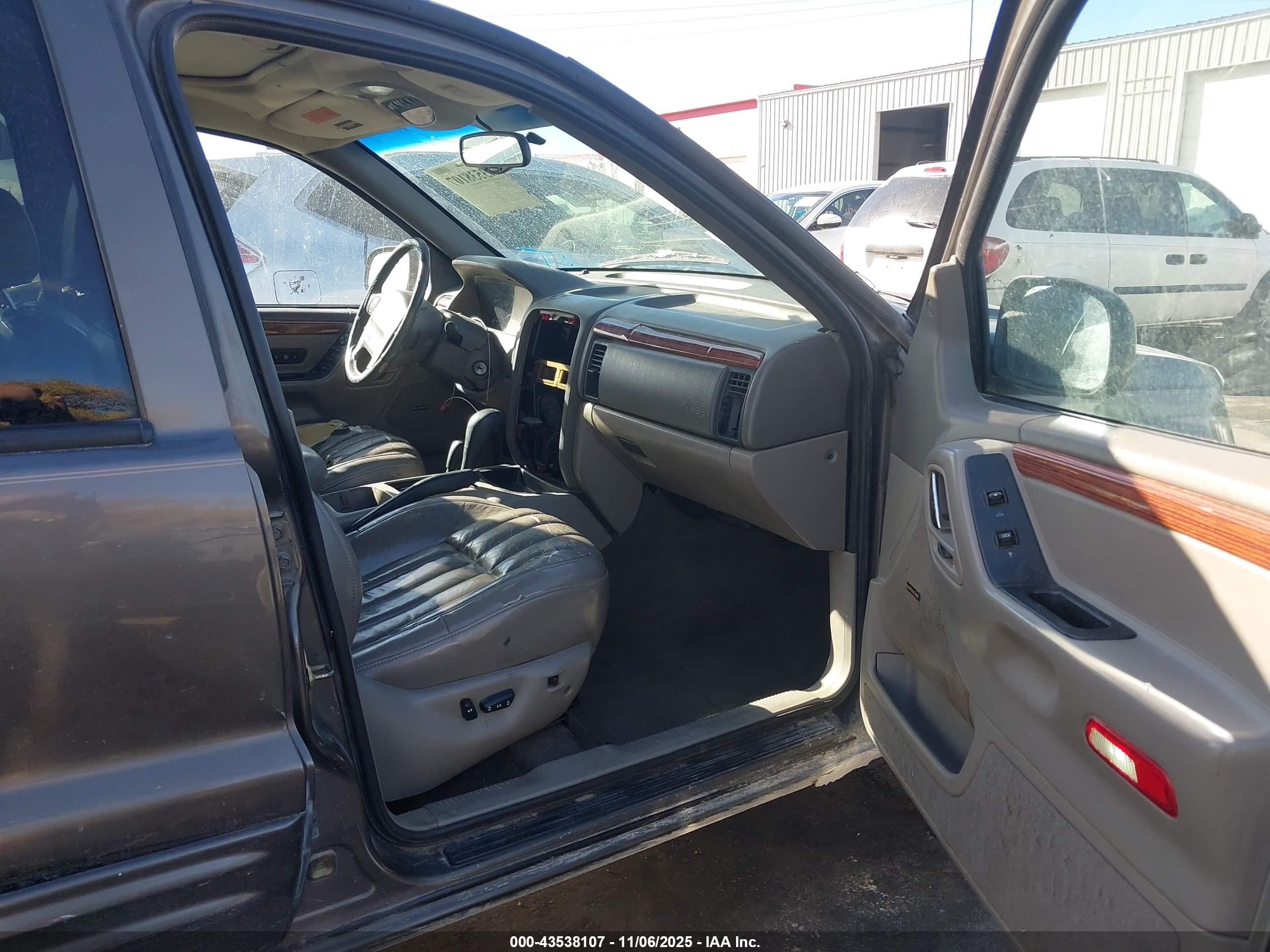 JEEP GRAND image 5