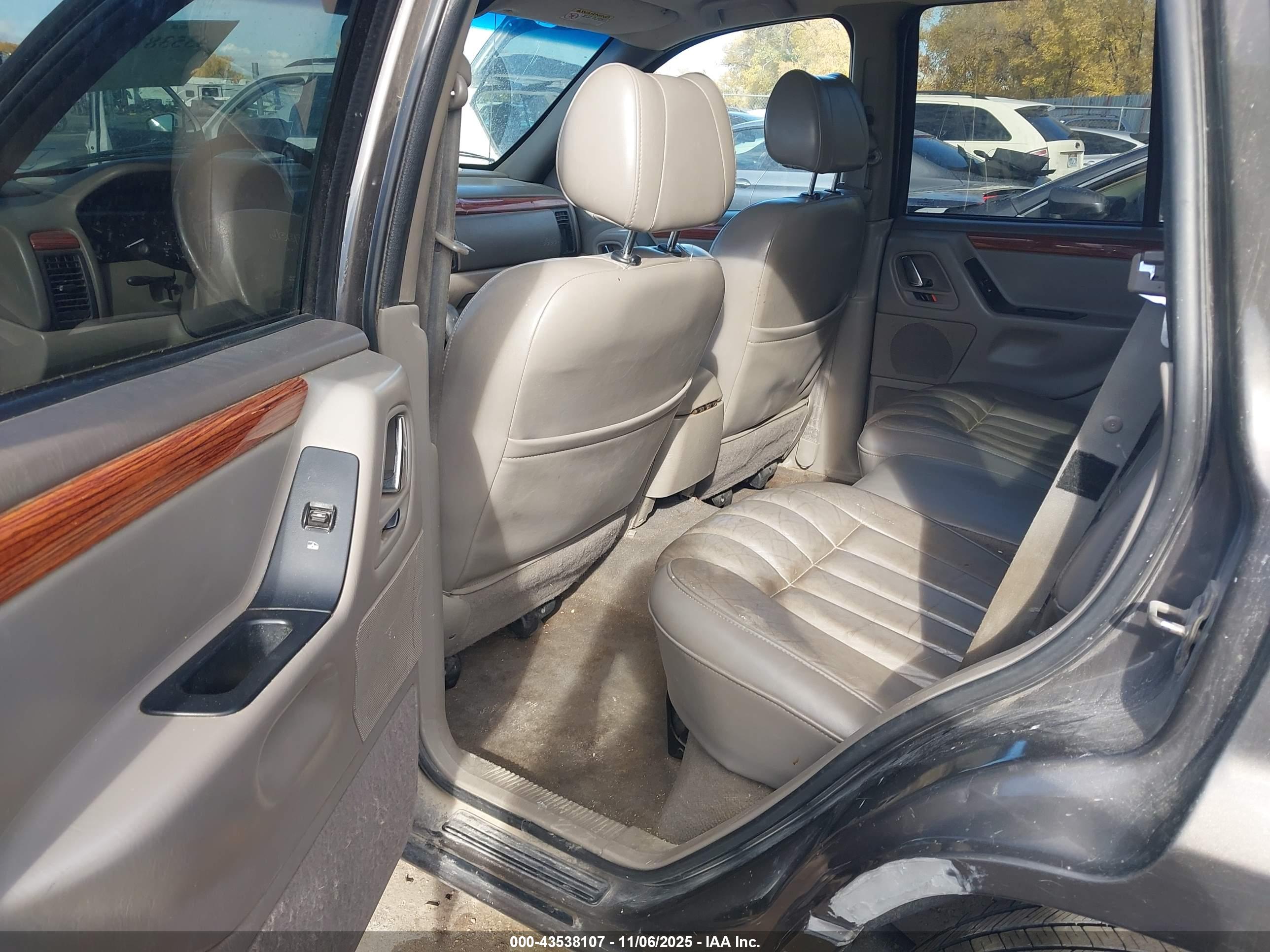 JEEP GRAND image 8