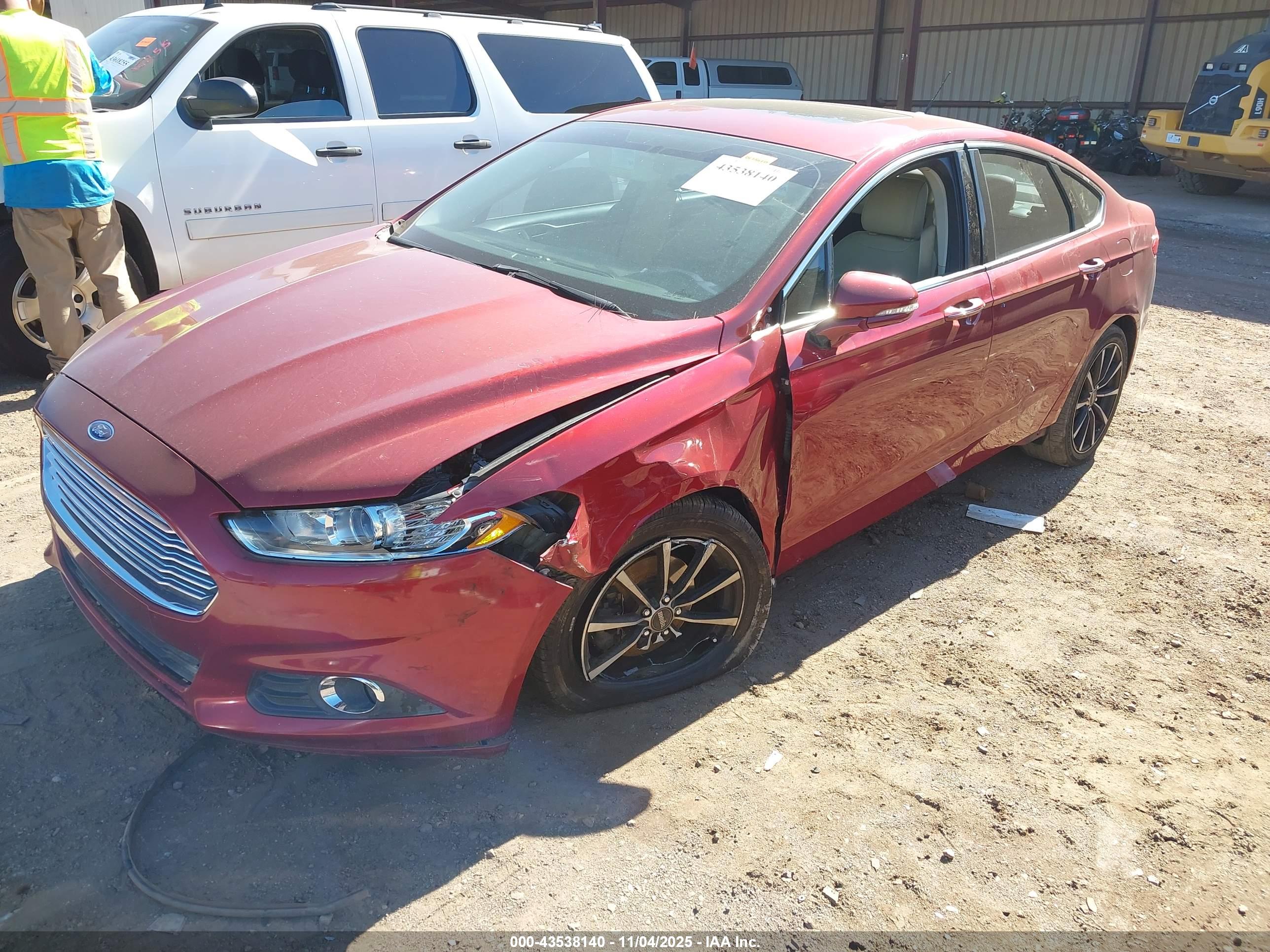 FORD FUSION image 2