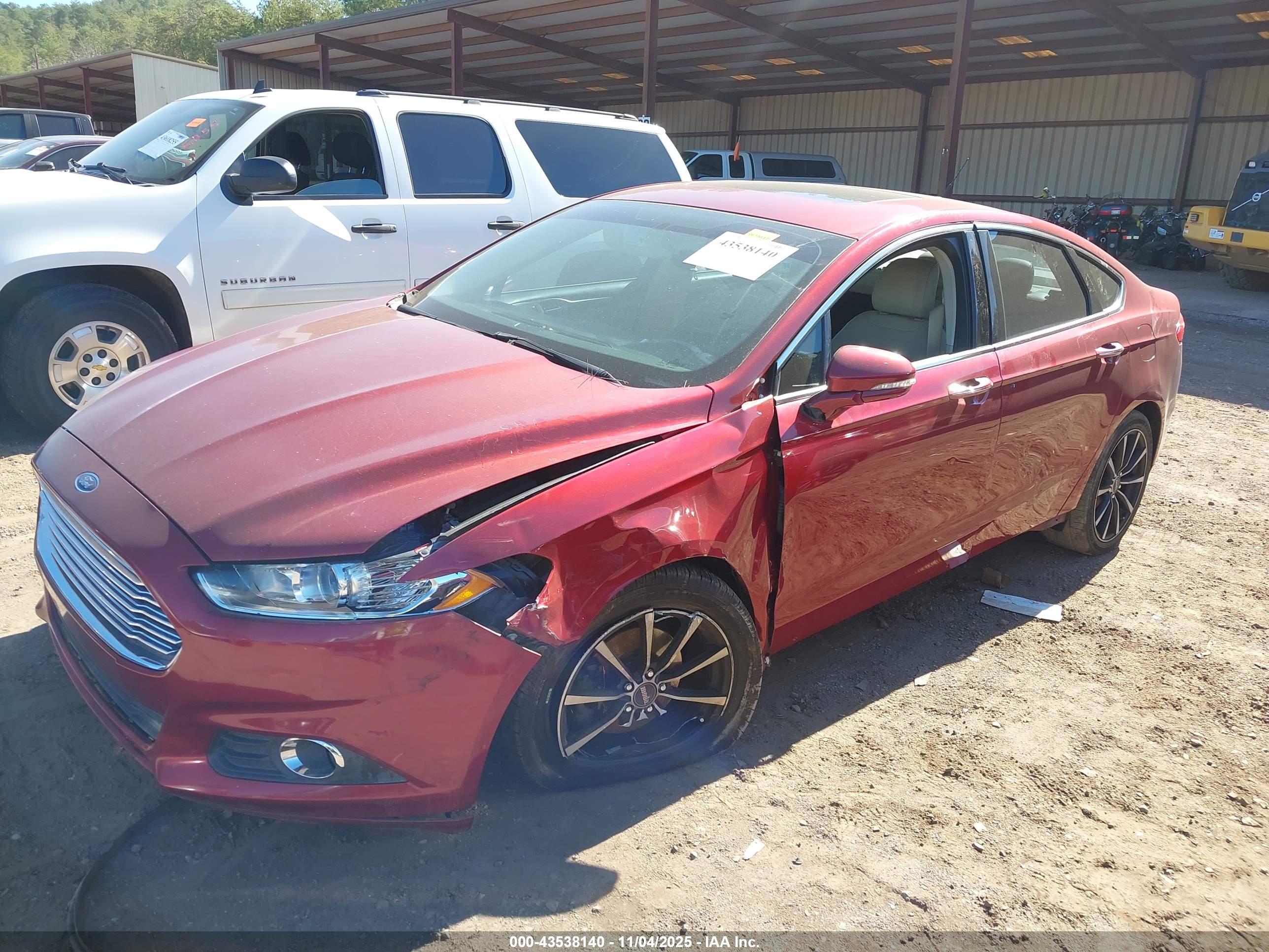 FORD FUSION image 6