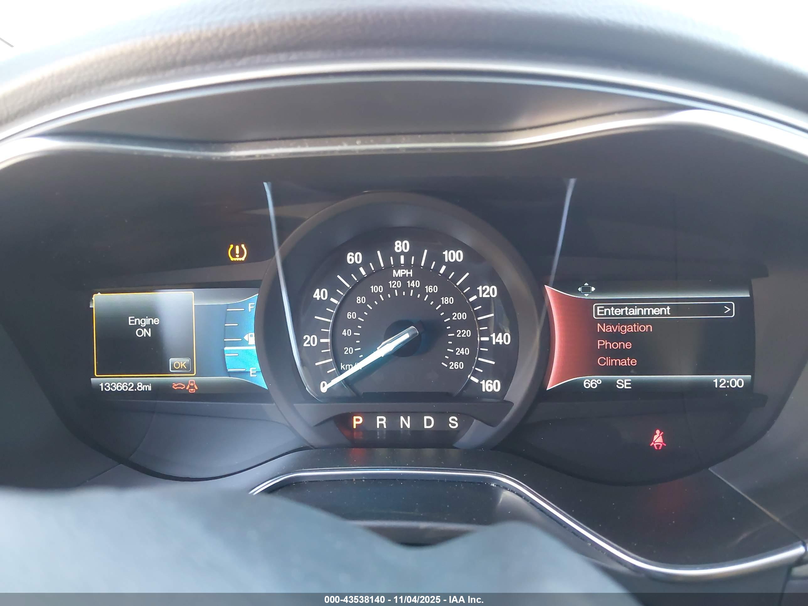 FORD FUSION image 7