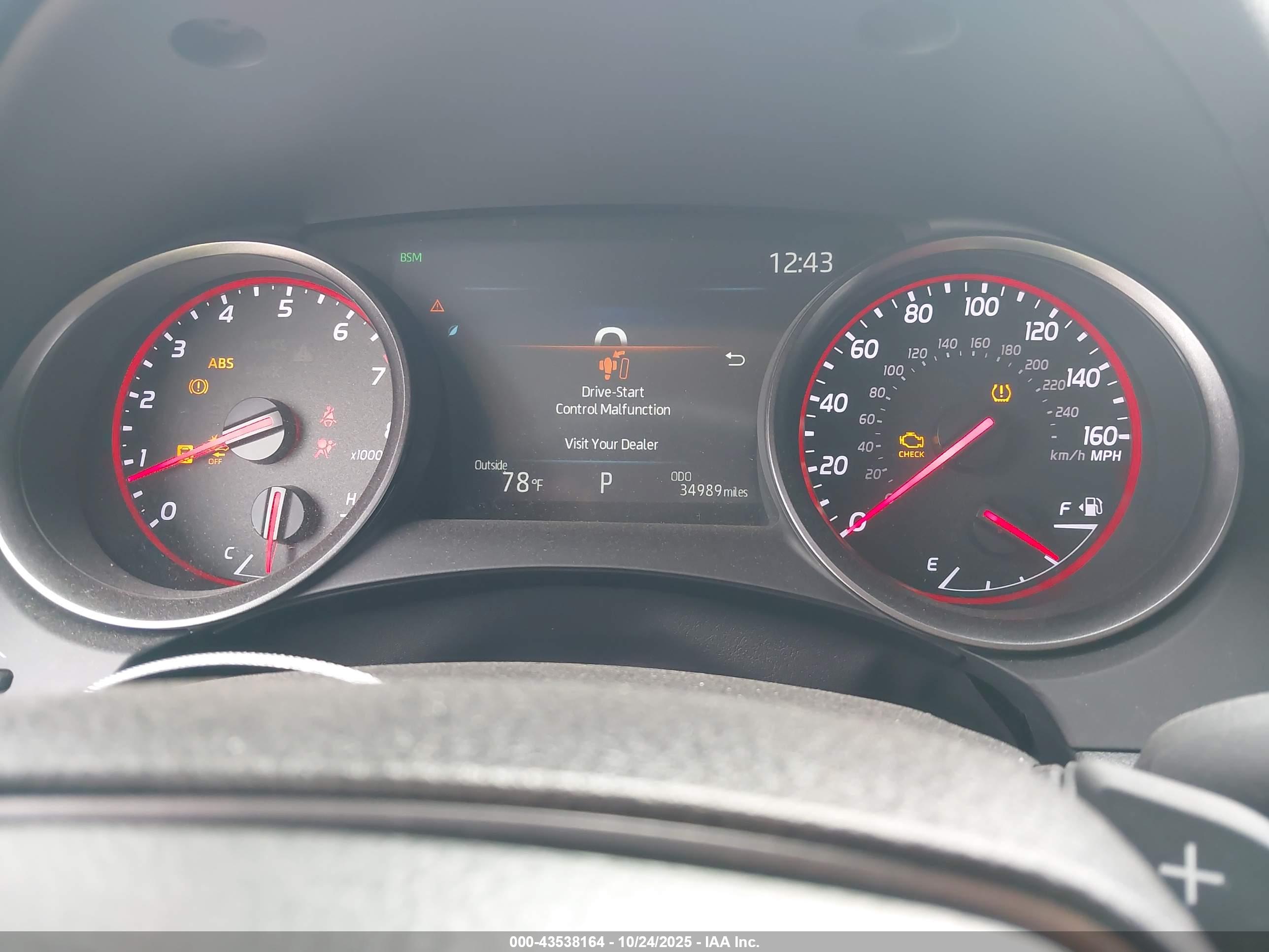 TOYOTA CAMRY image 7
