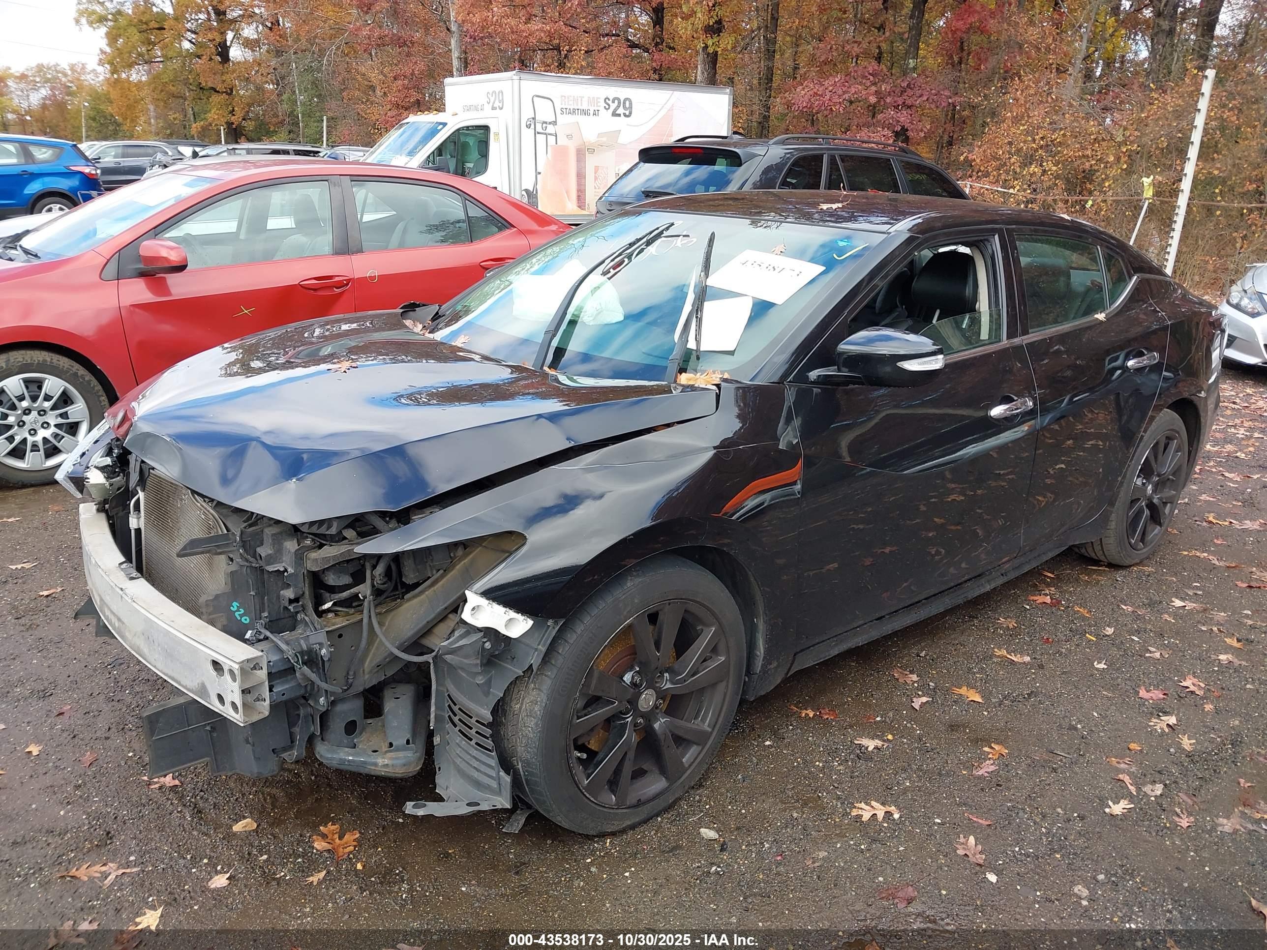NISSAN MAXIMA image 2