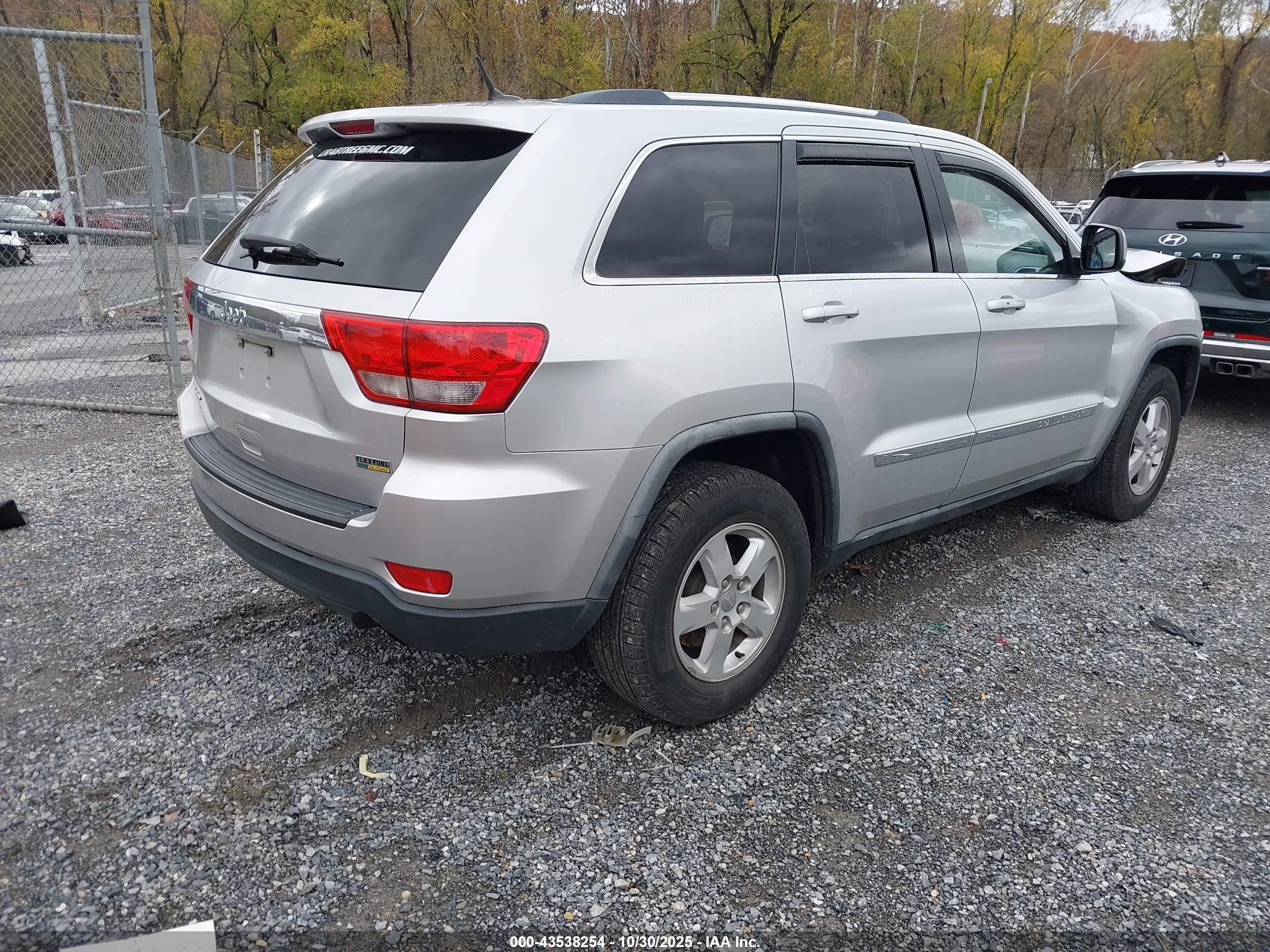 JEEP GRAND image 4