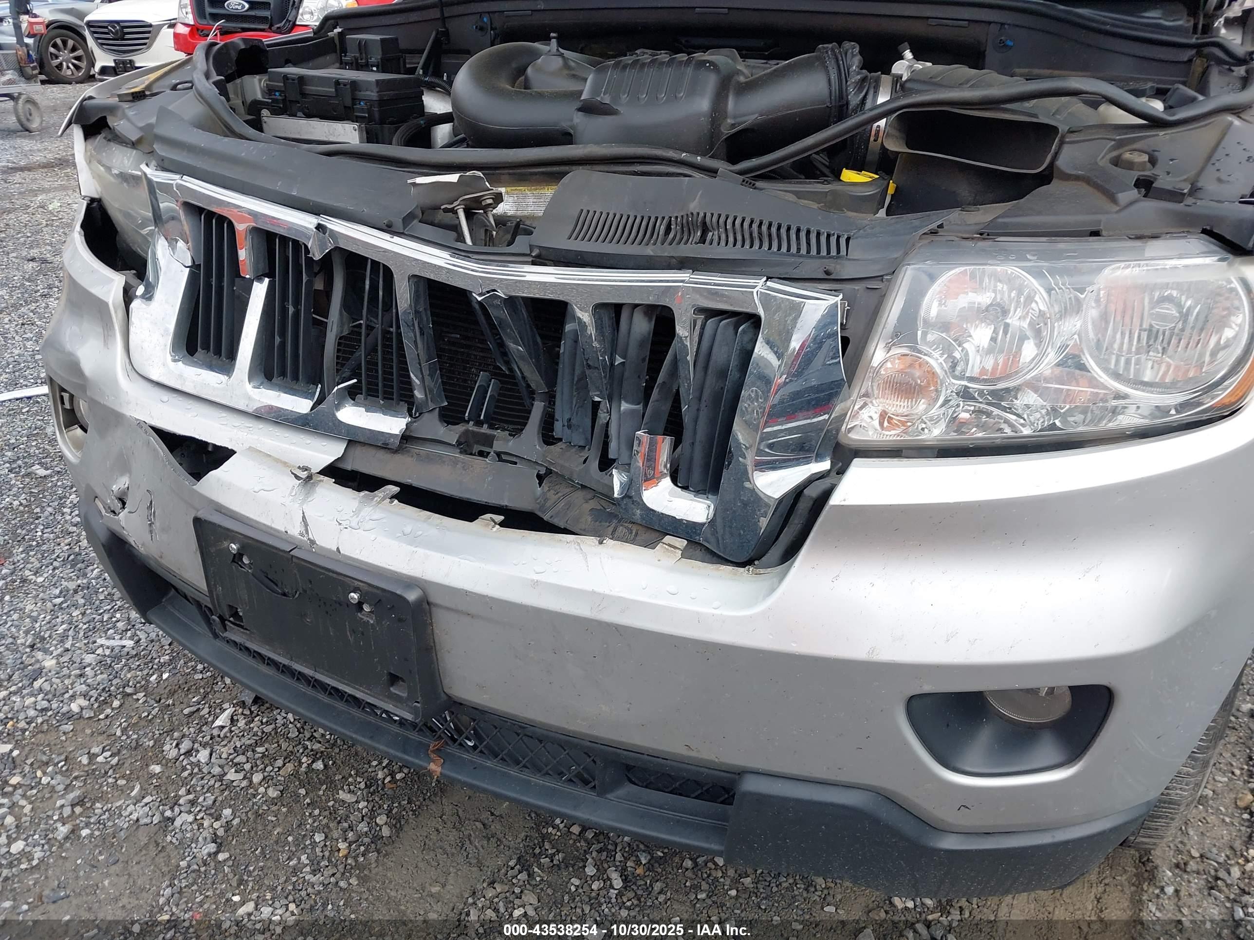 JEEP GRAND image 6