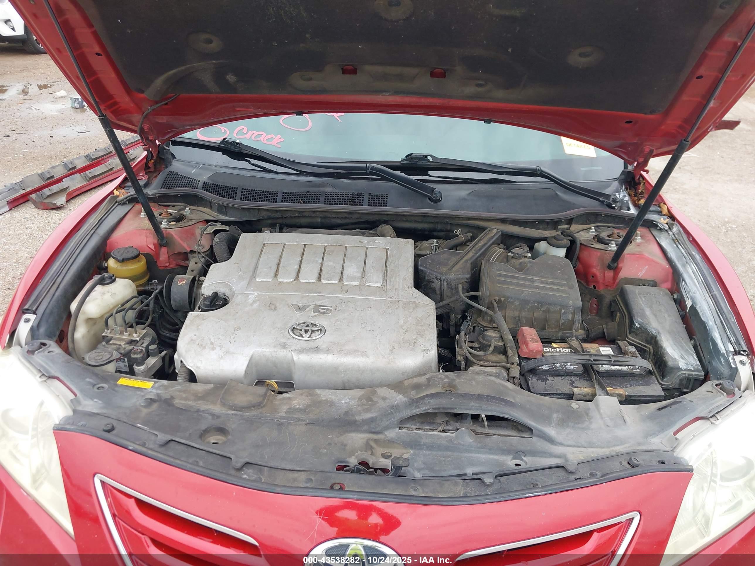 TOYOTA CAMRY image 10