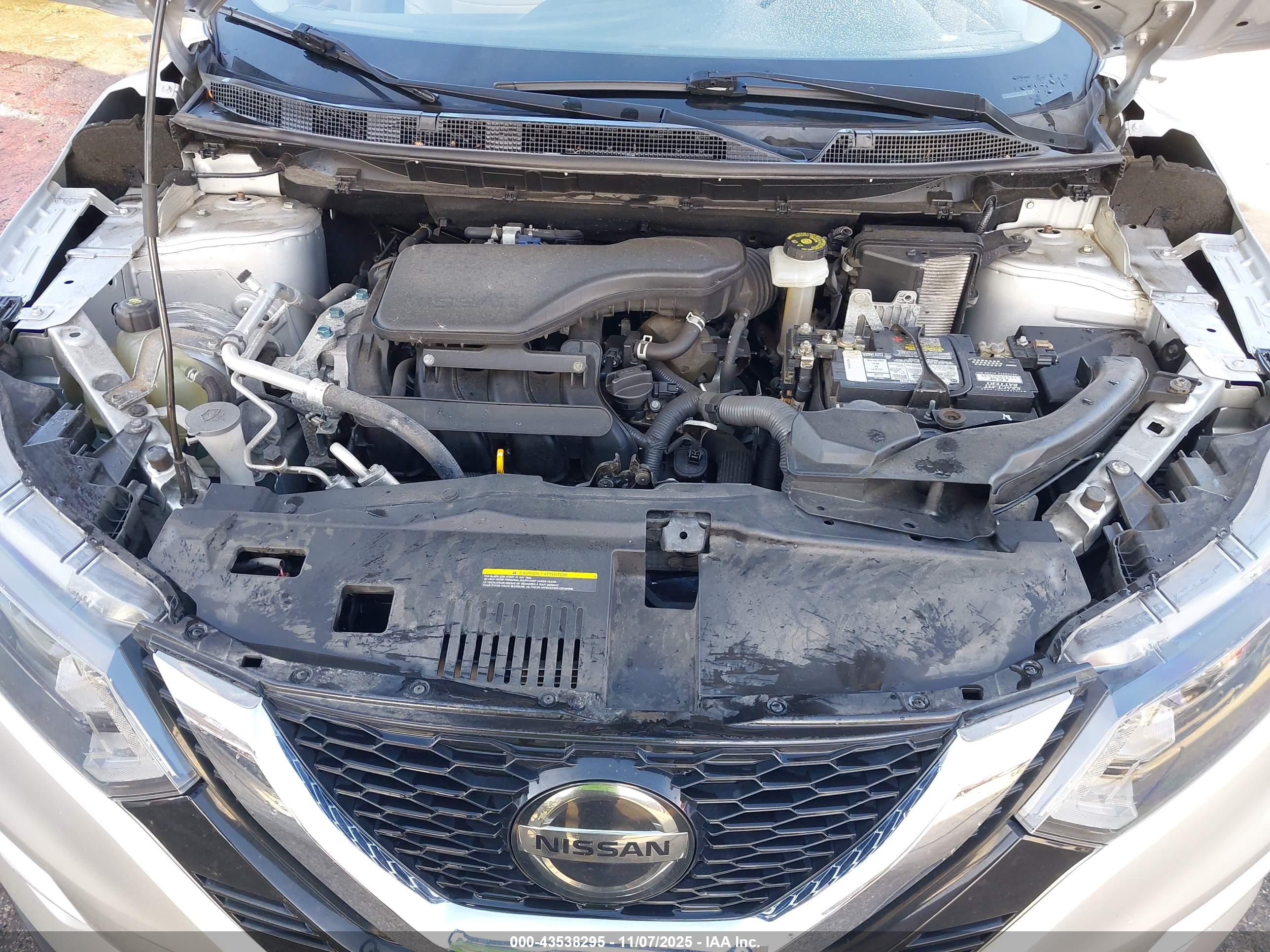 NISSAN ROGUE image 10