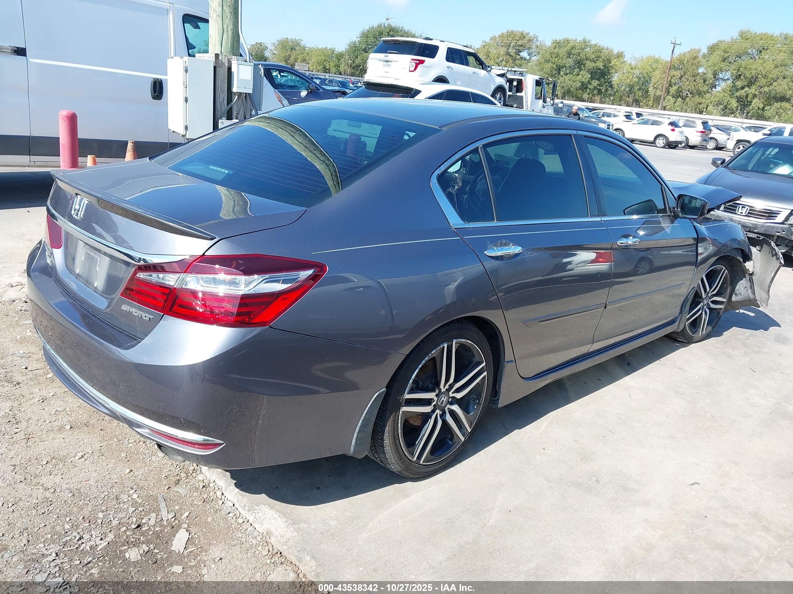 HONDA ACCORD image 4