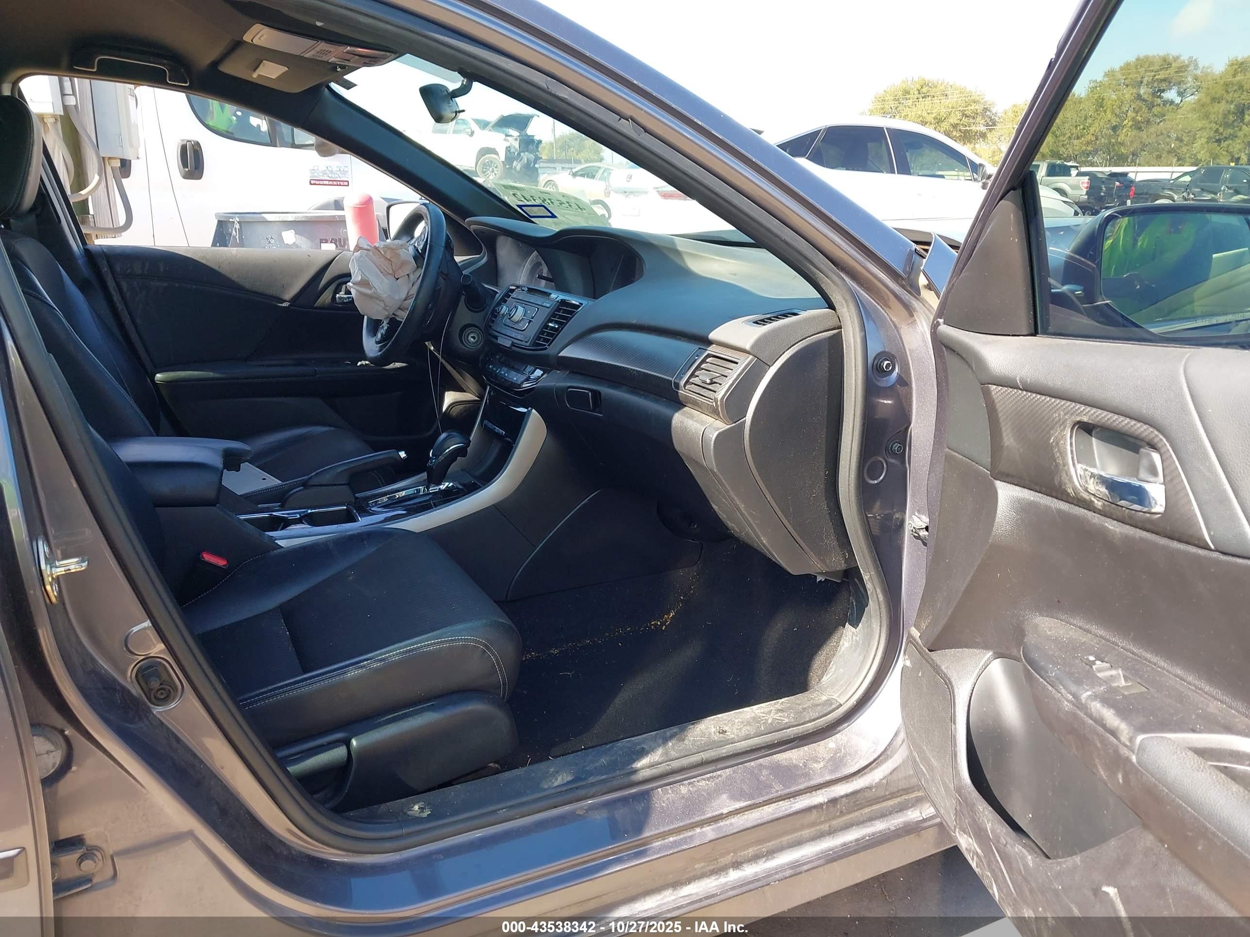 HONDA ACCORD image 5