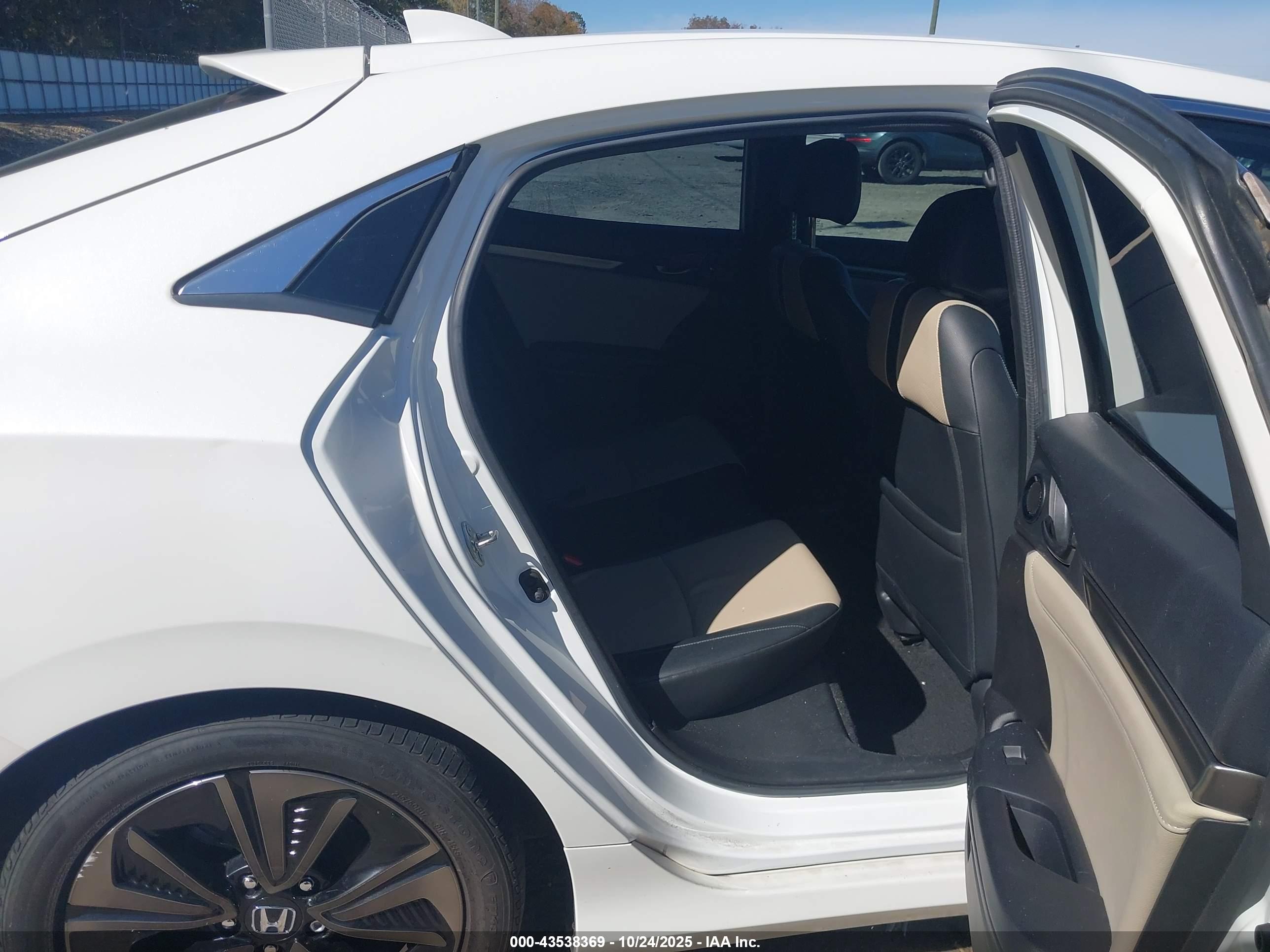 HONDA CIVIC image 8