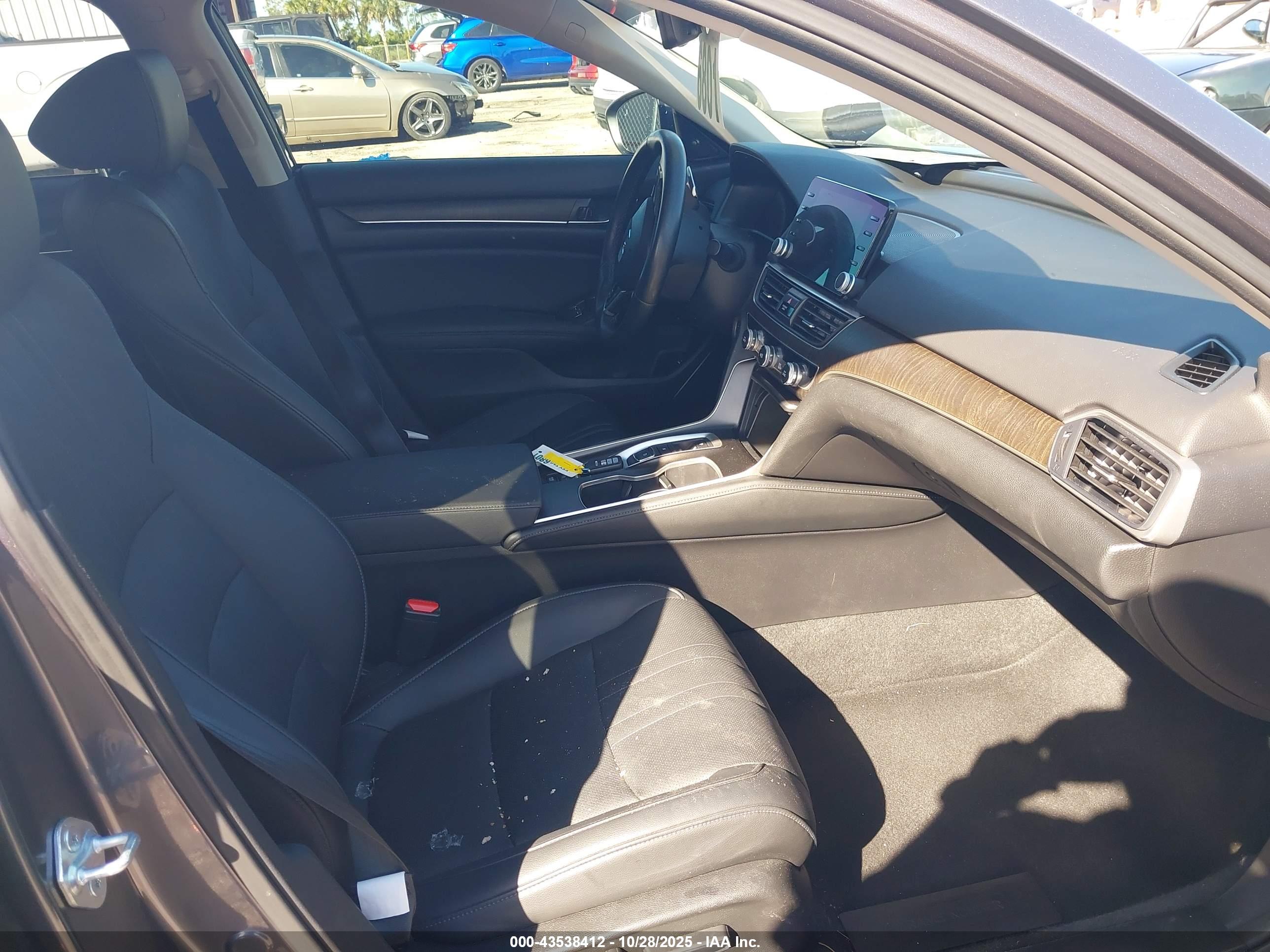HONDA ACCORD image 5