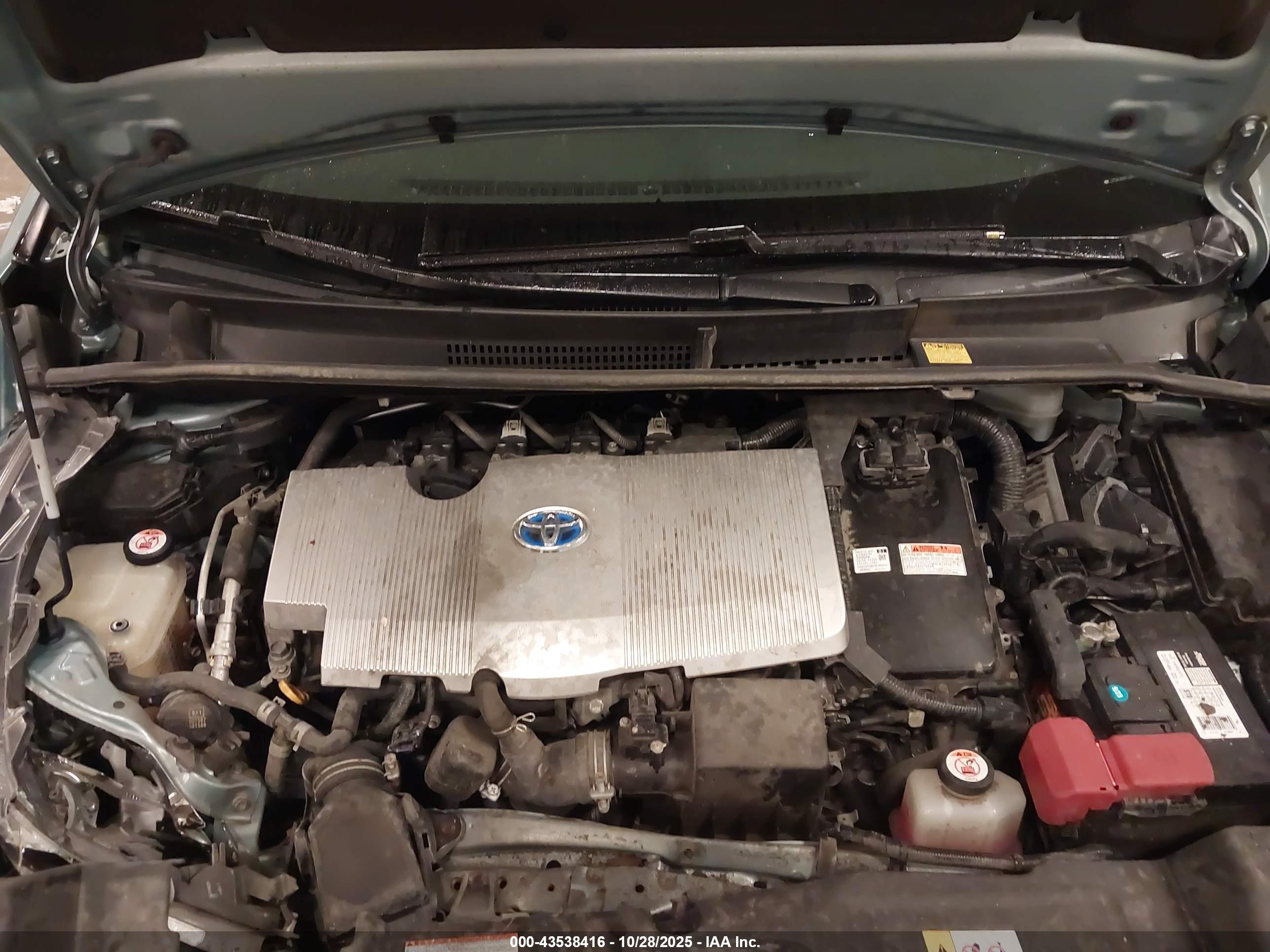 TOYOTA PRIUS image 10