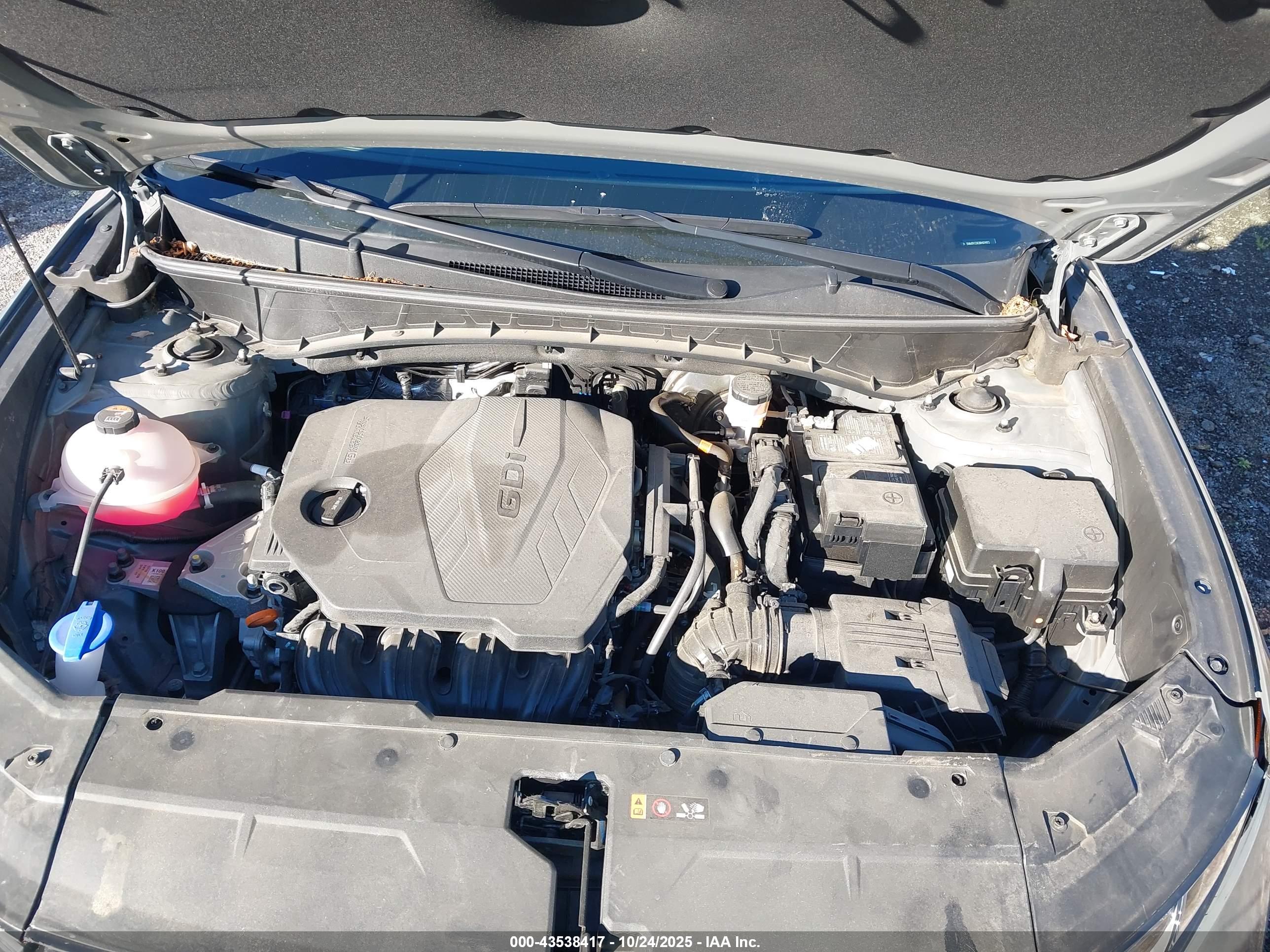 HYUNDAI TUCSON image 10