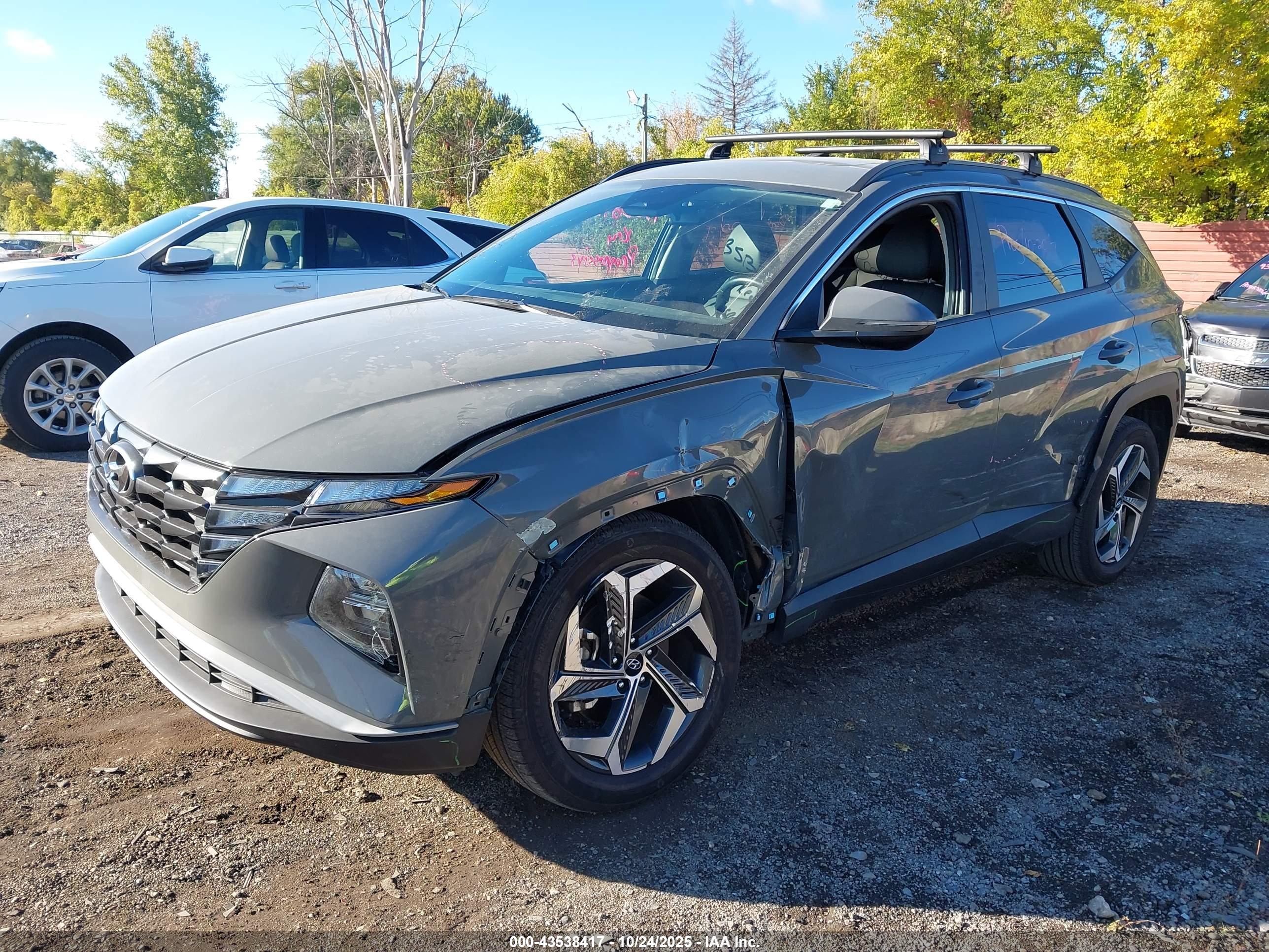 HYUNDAI TUCSON image 2