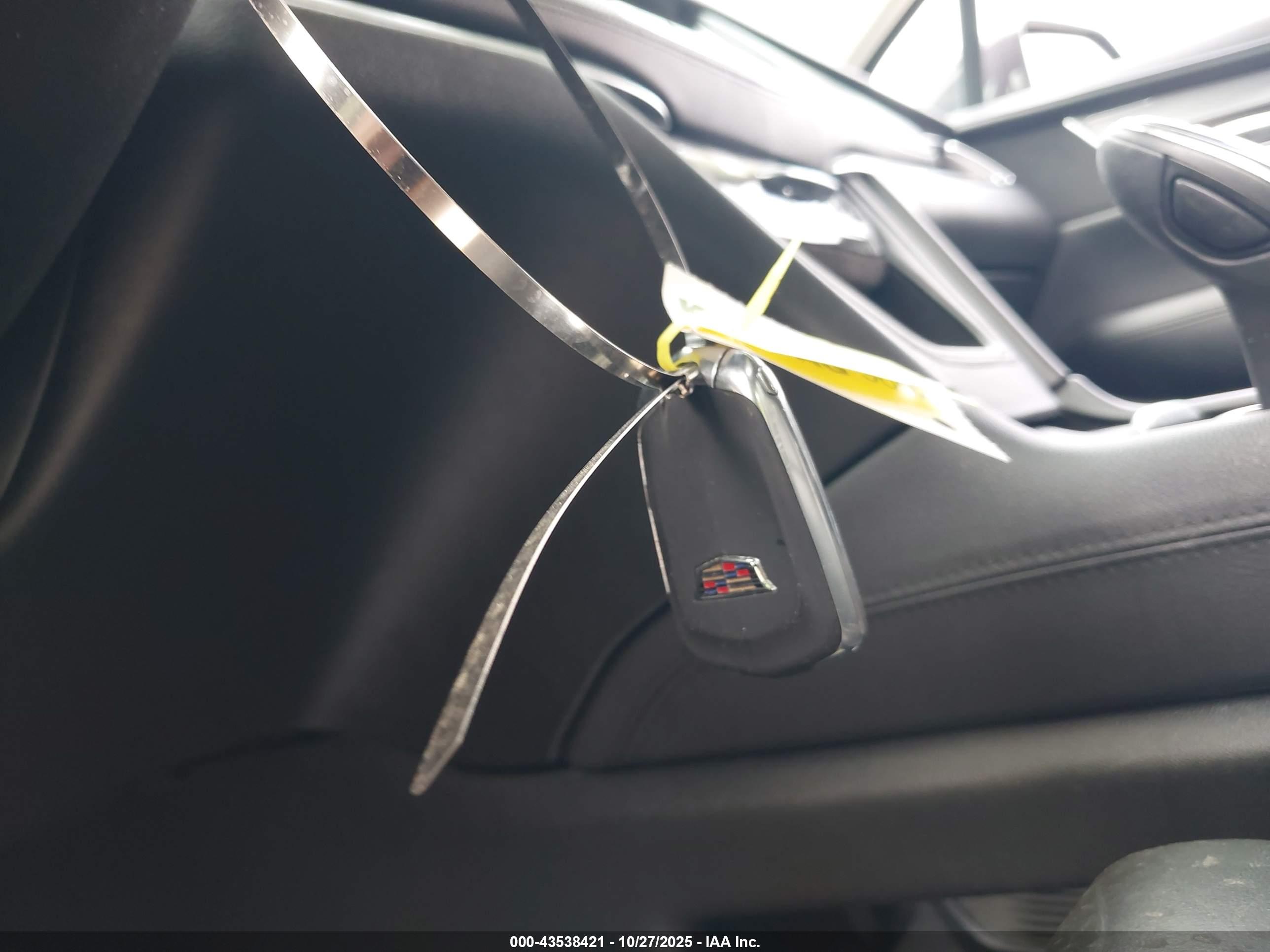 CADILLAC XT5 image 11