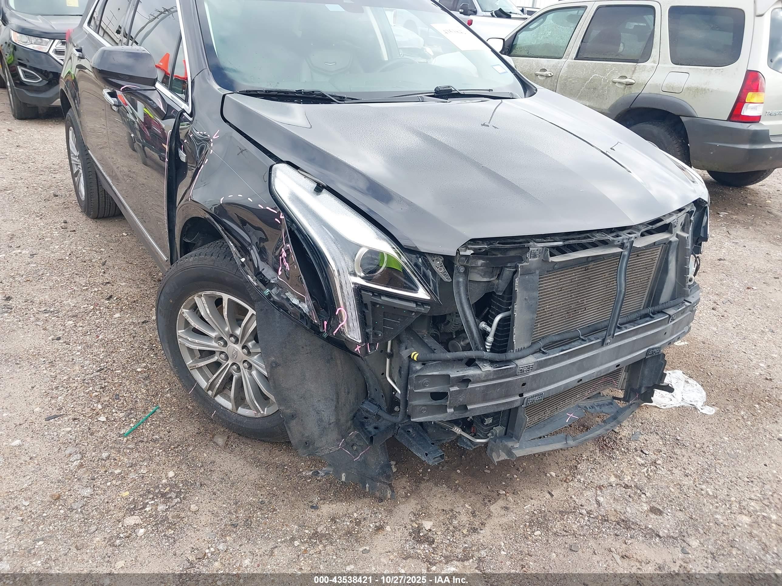 CADILLAC XT5 image 6
