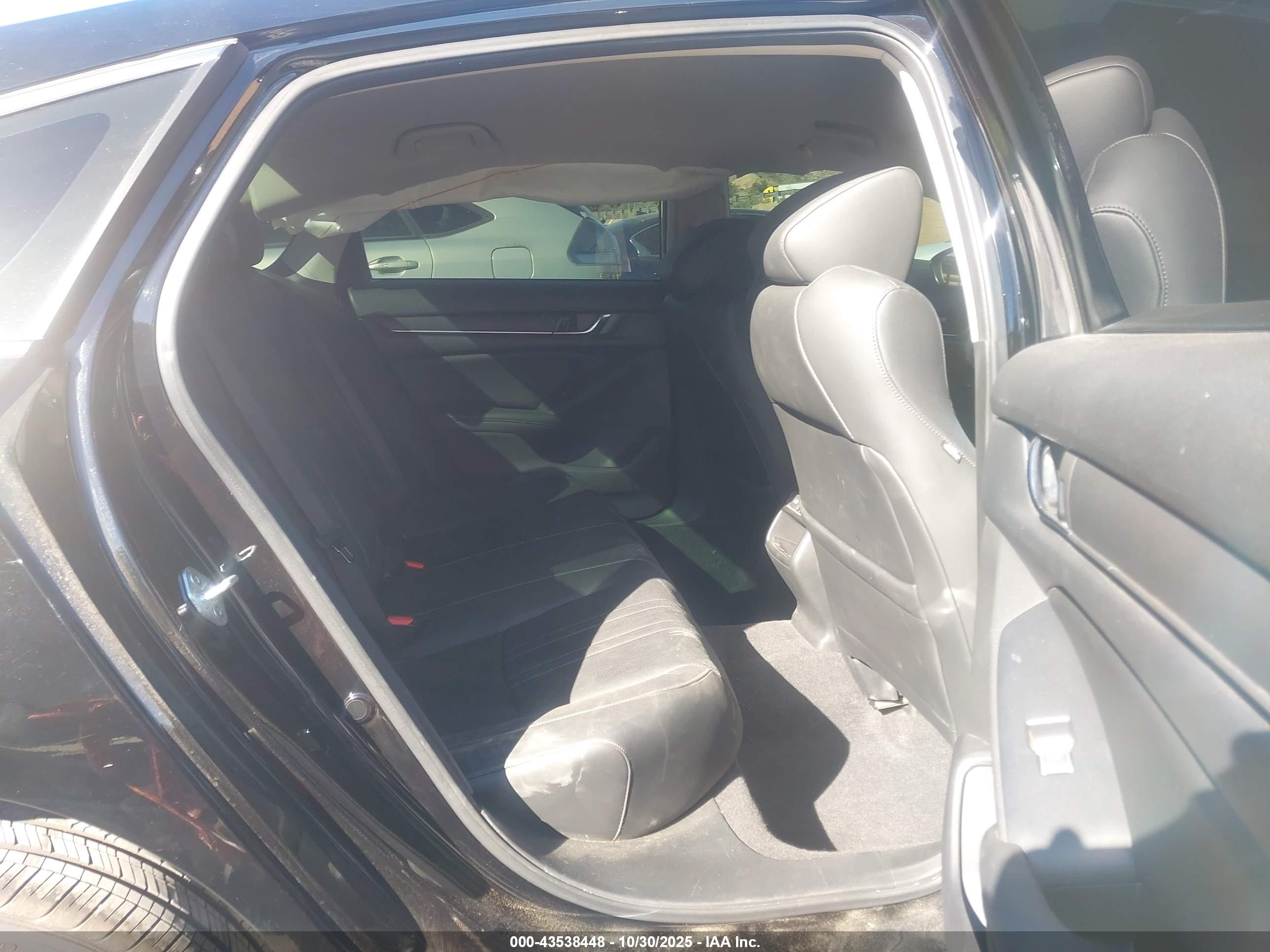 HONDA ACCORD image 8