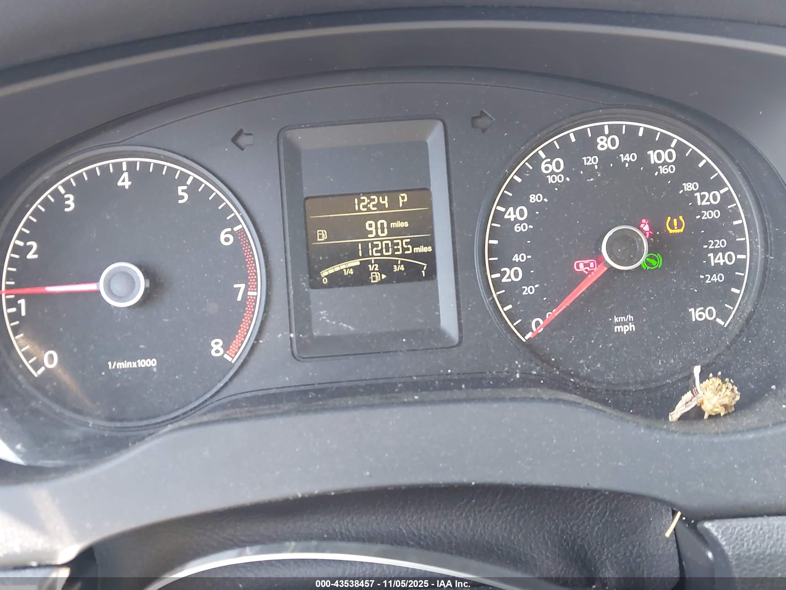 VOLKSWAGEN JETTA image 7