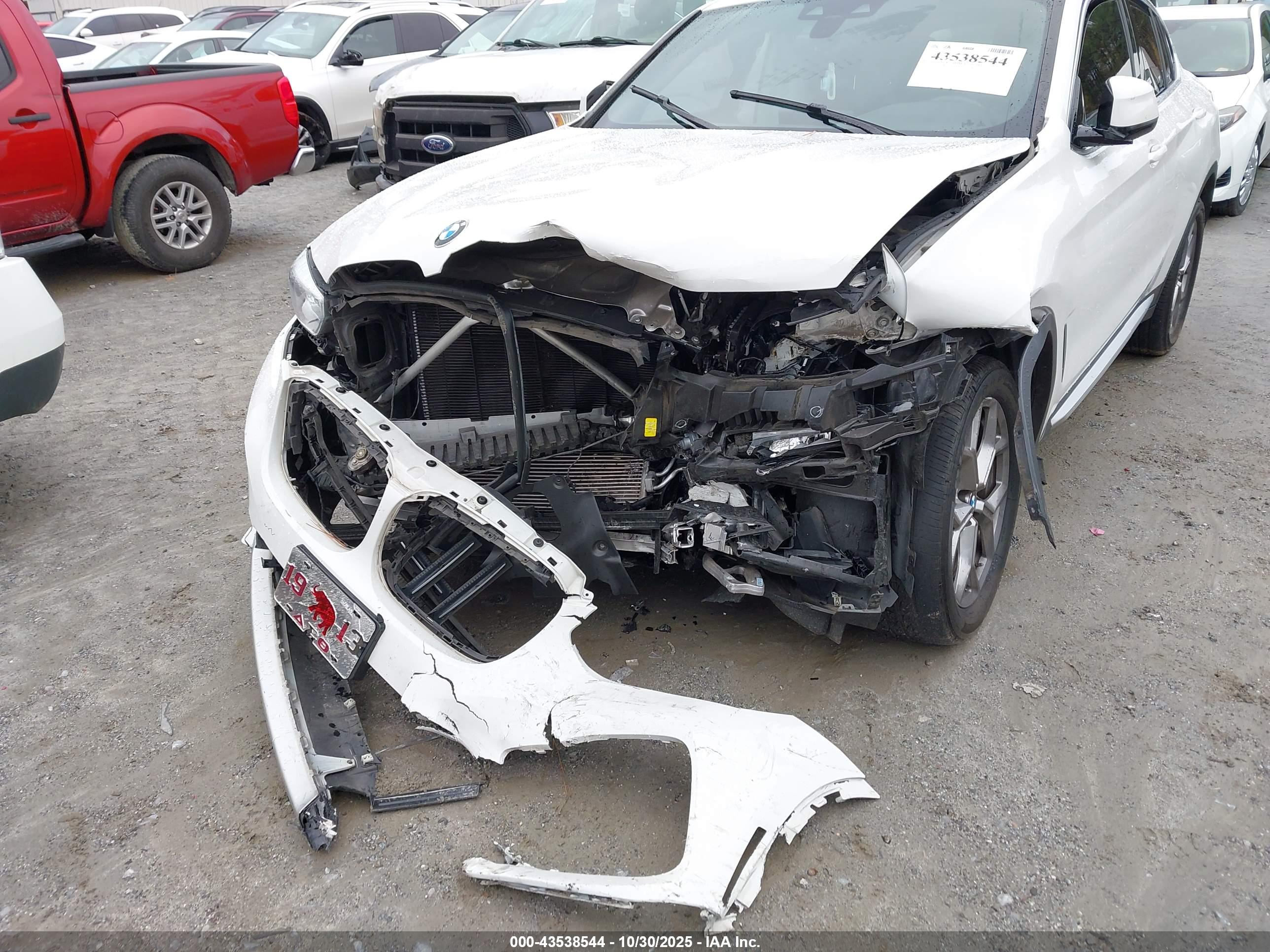 BMW X4 image 6