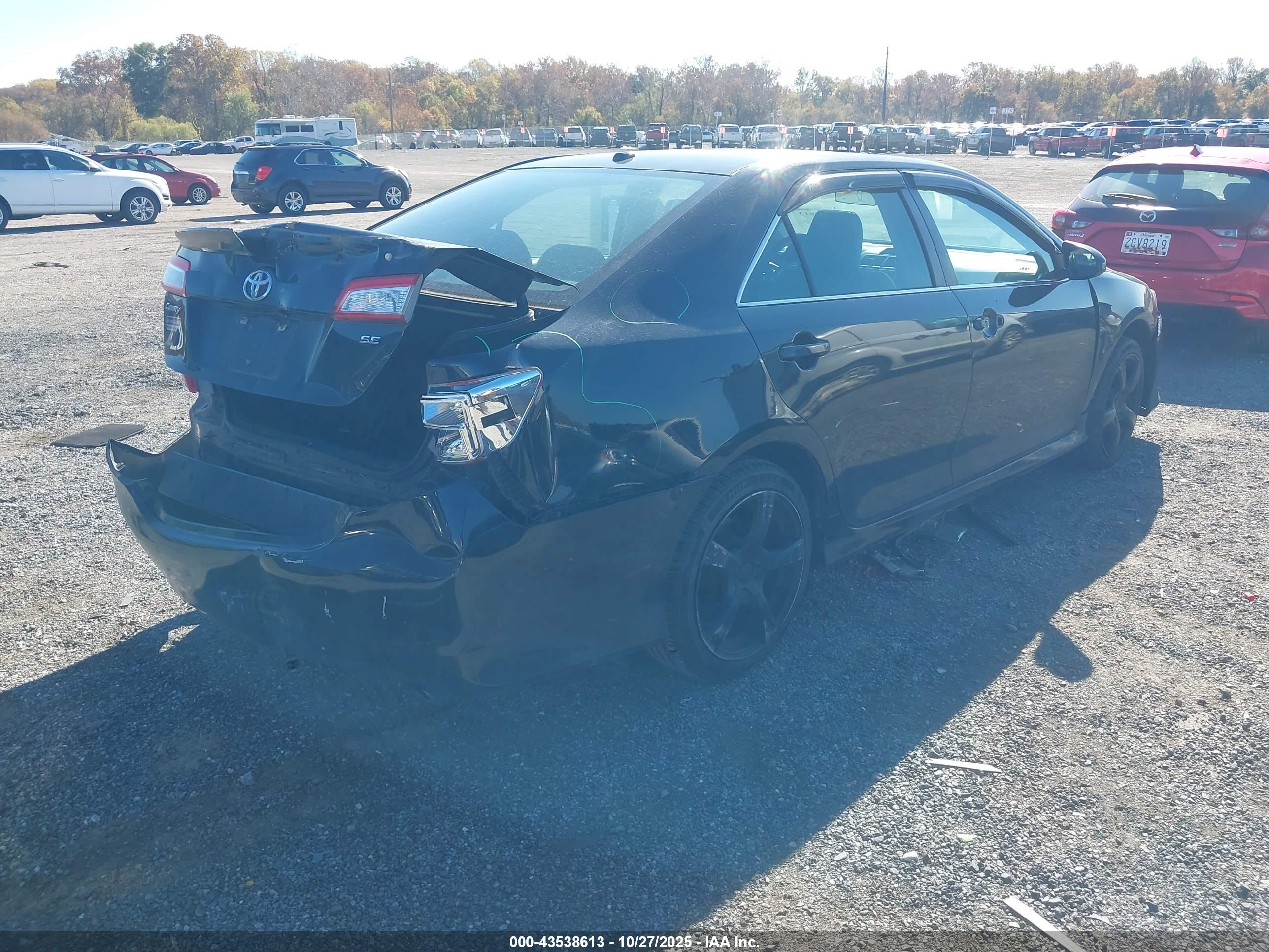 TOYOTA CAMRY image 4