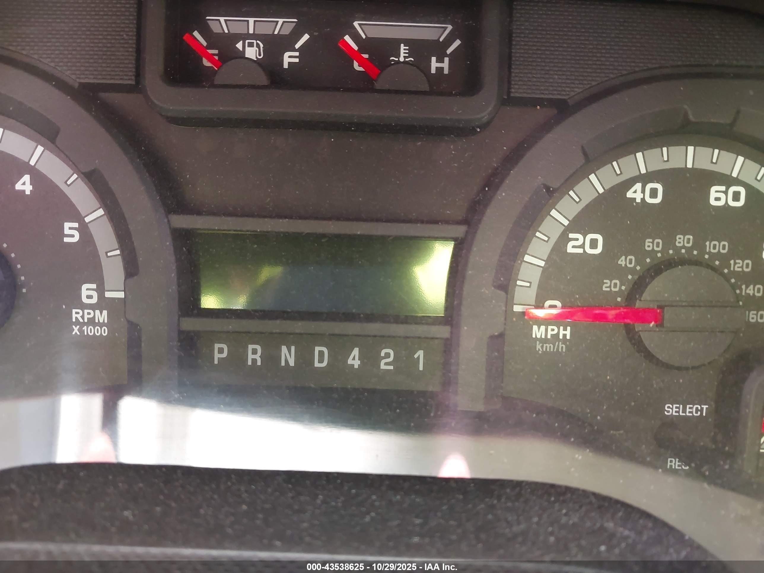 FORD E-450 image 6