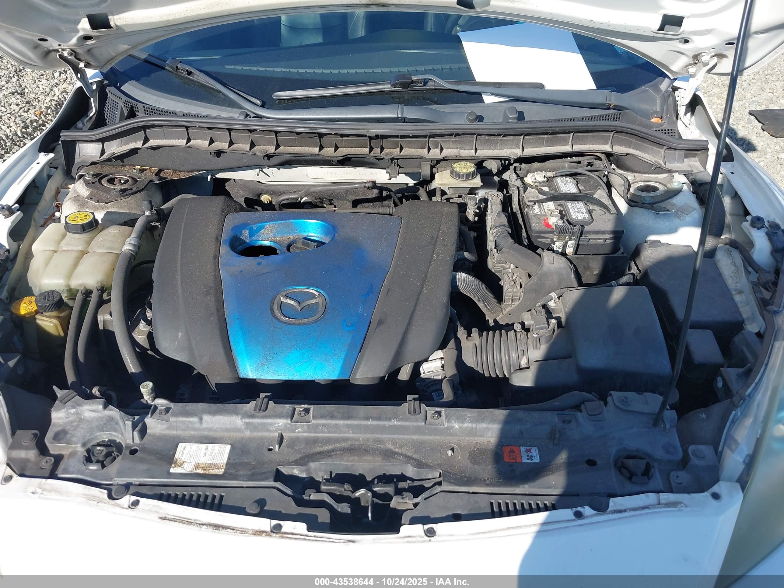 MAZDA MAZDA3 image 10