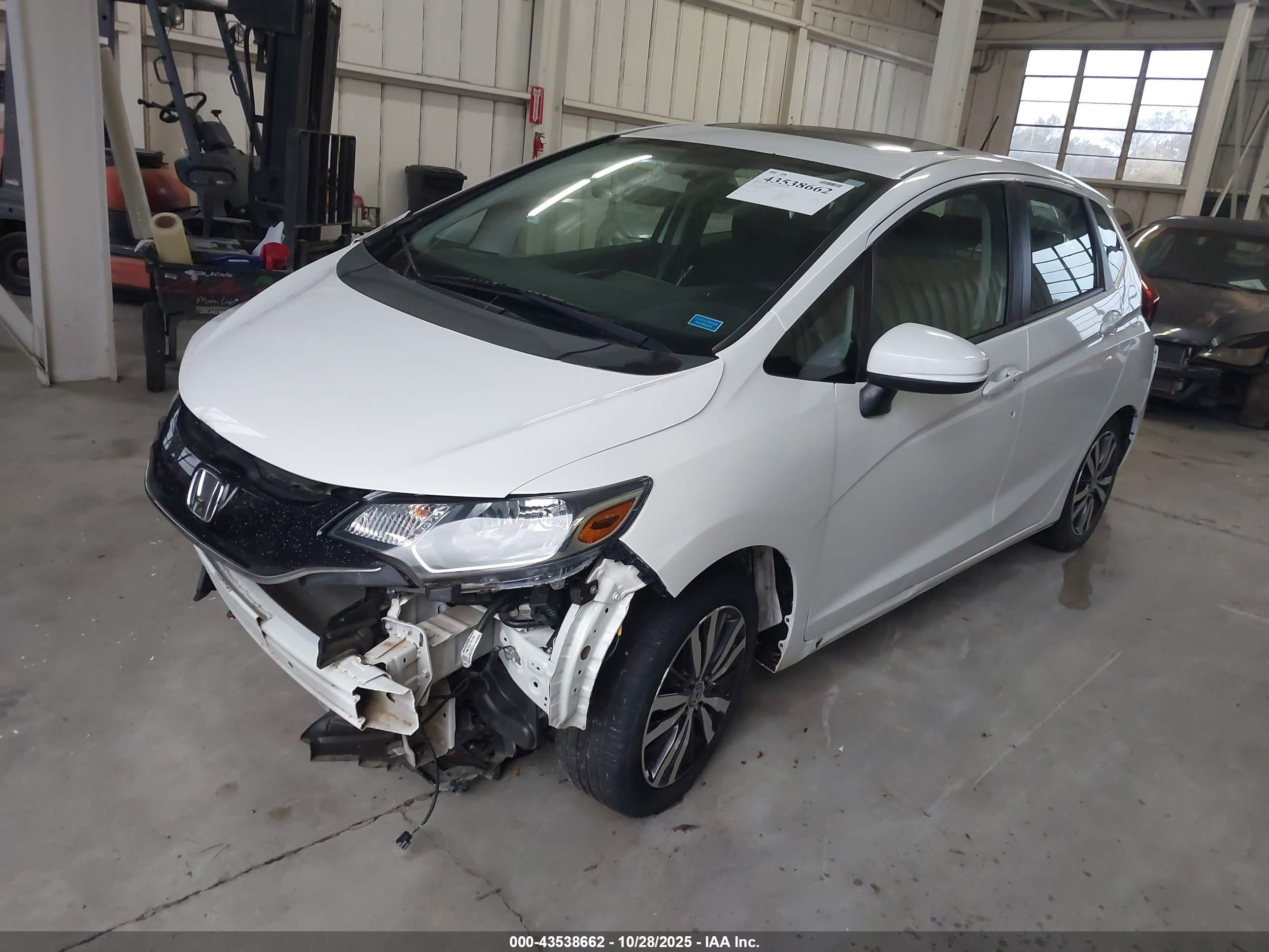 HONDA FIT image 2