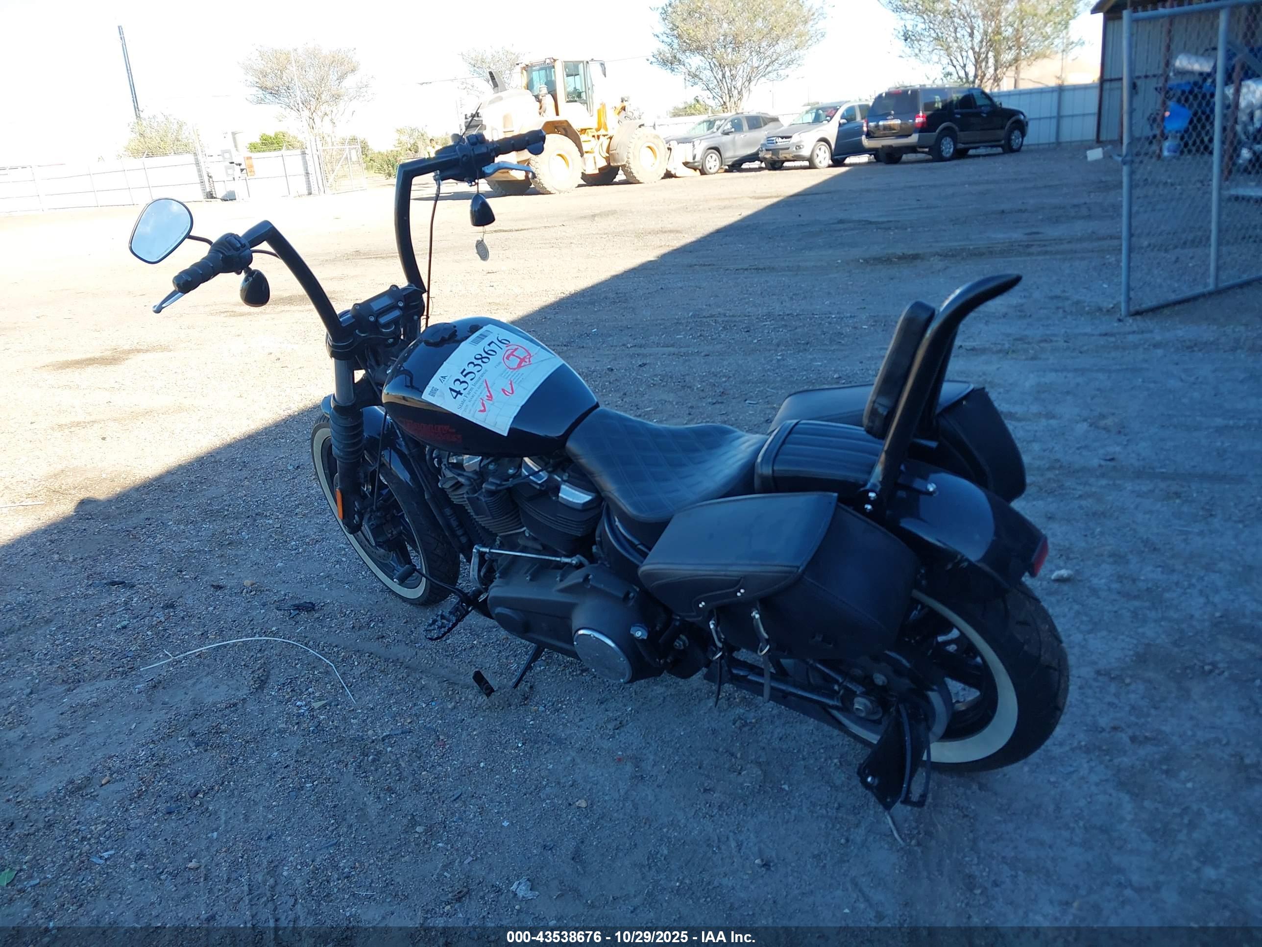 HARLEY-DAVIDSON FXBB image 3