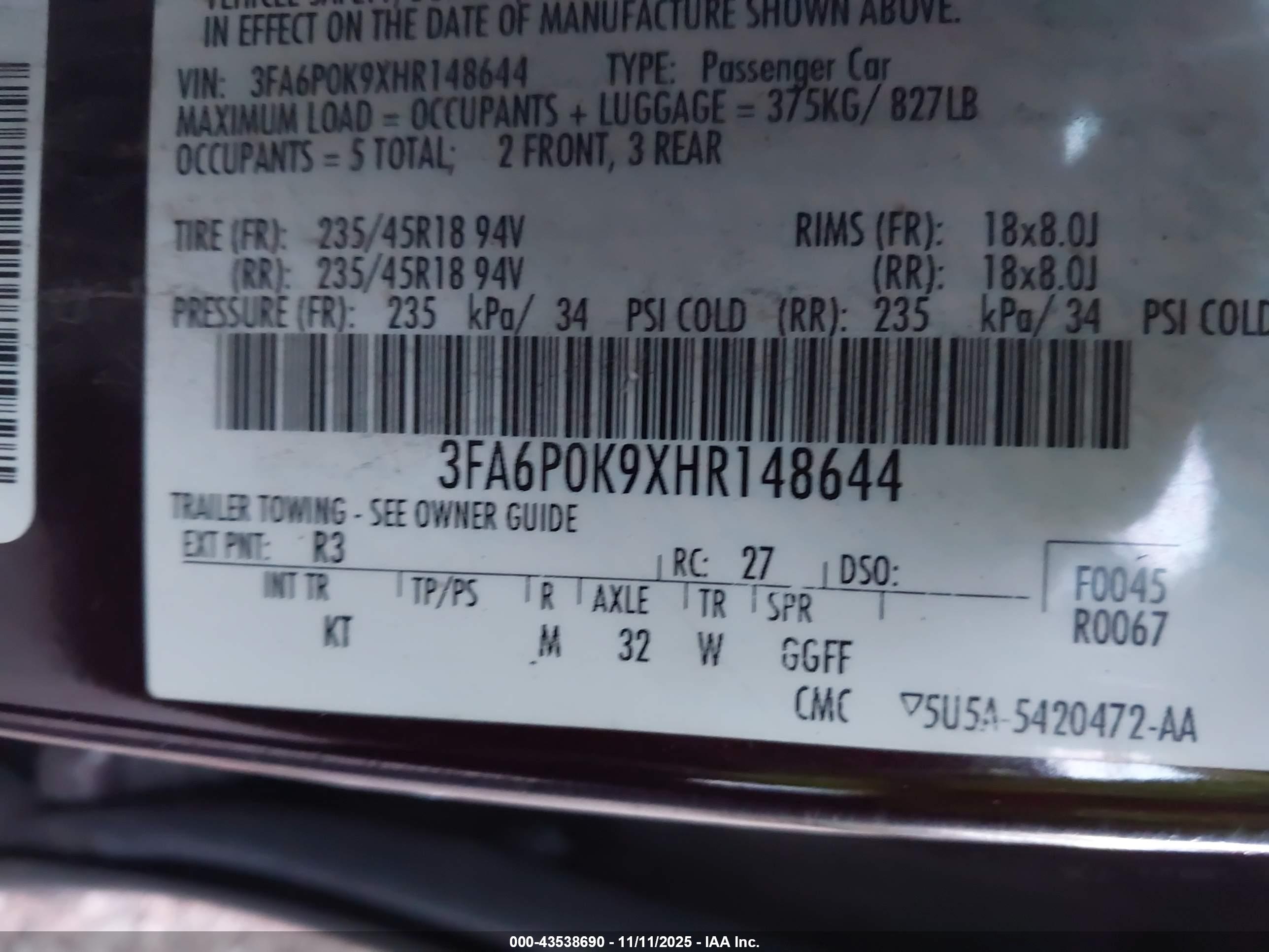 FORD FUSION image 9