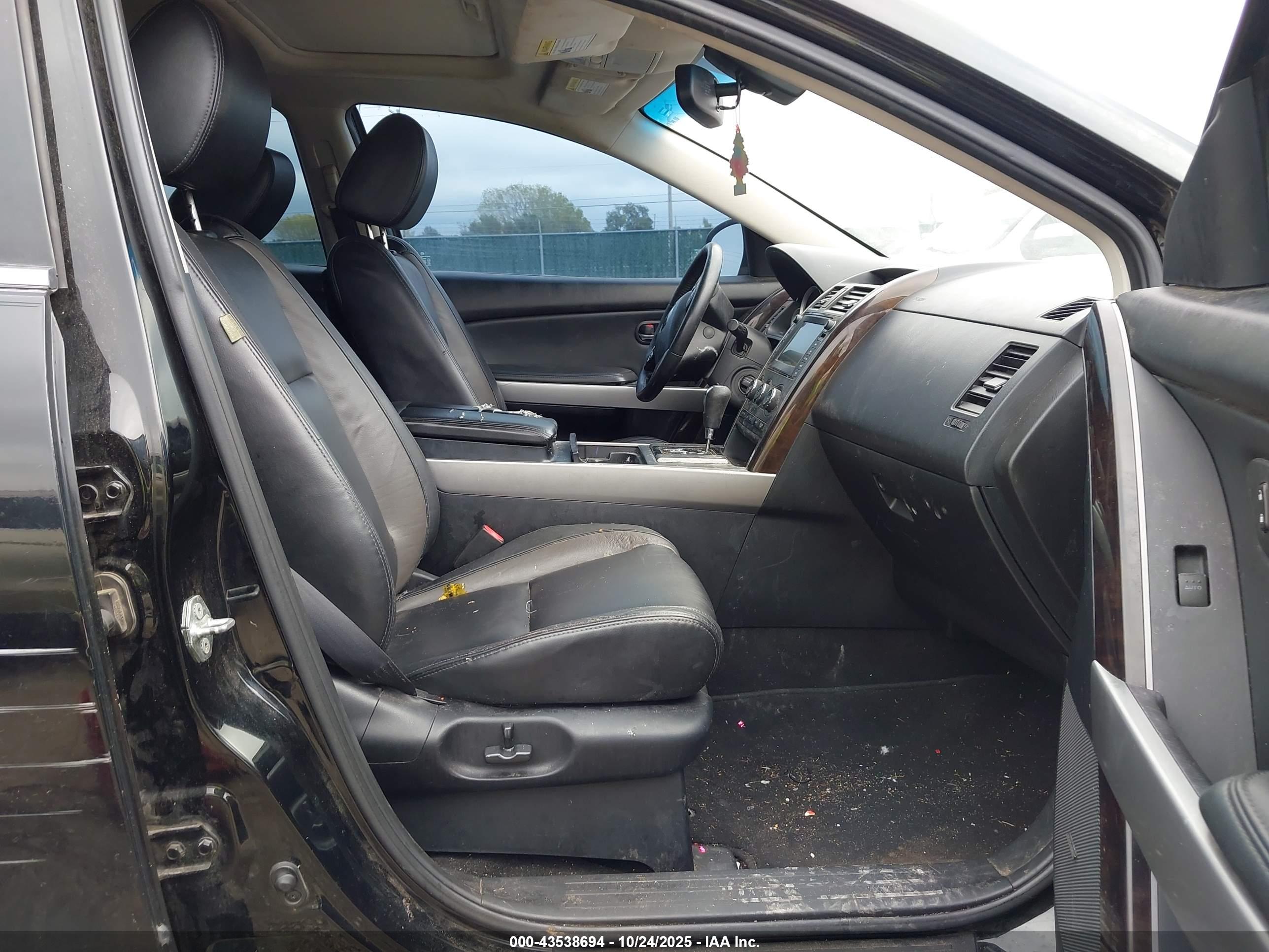 MAZDA CX-9 image 5