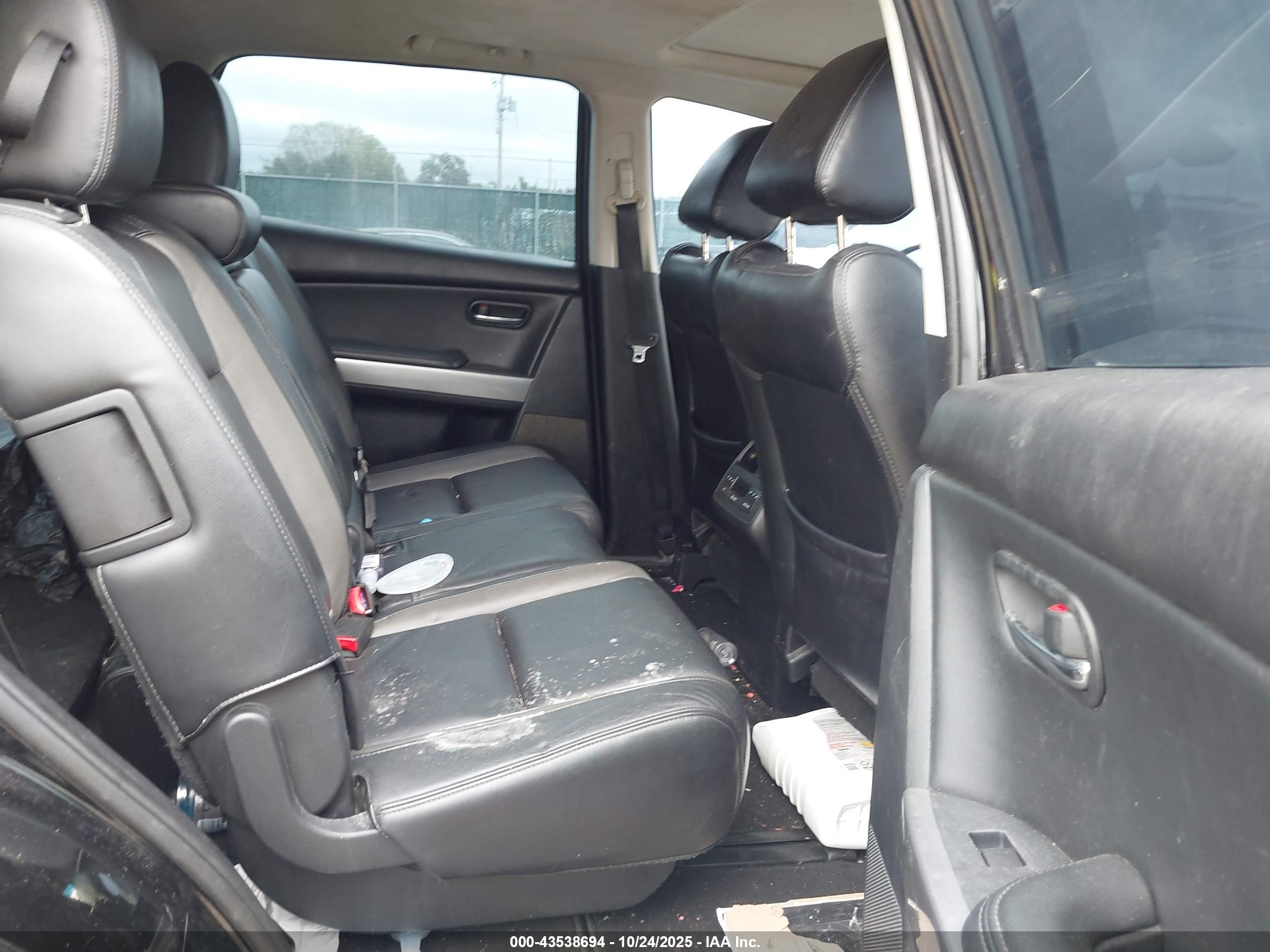 MAZDA CX-9 image 8