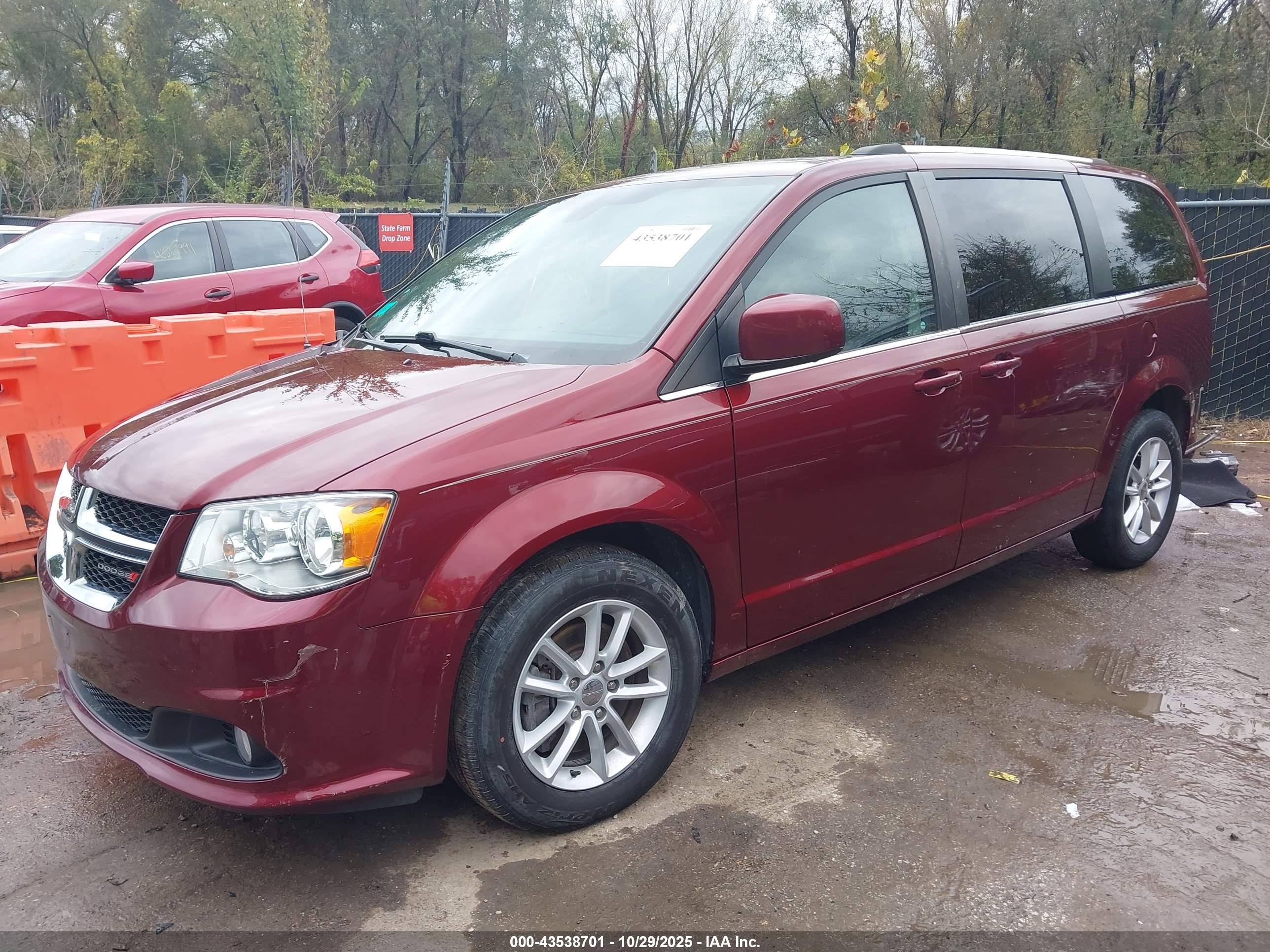 DODGE GRAND image 2