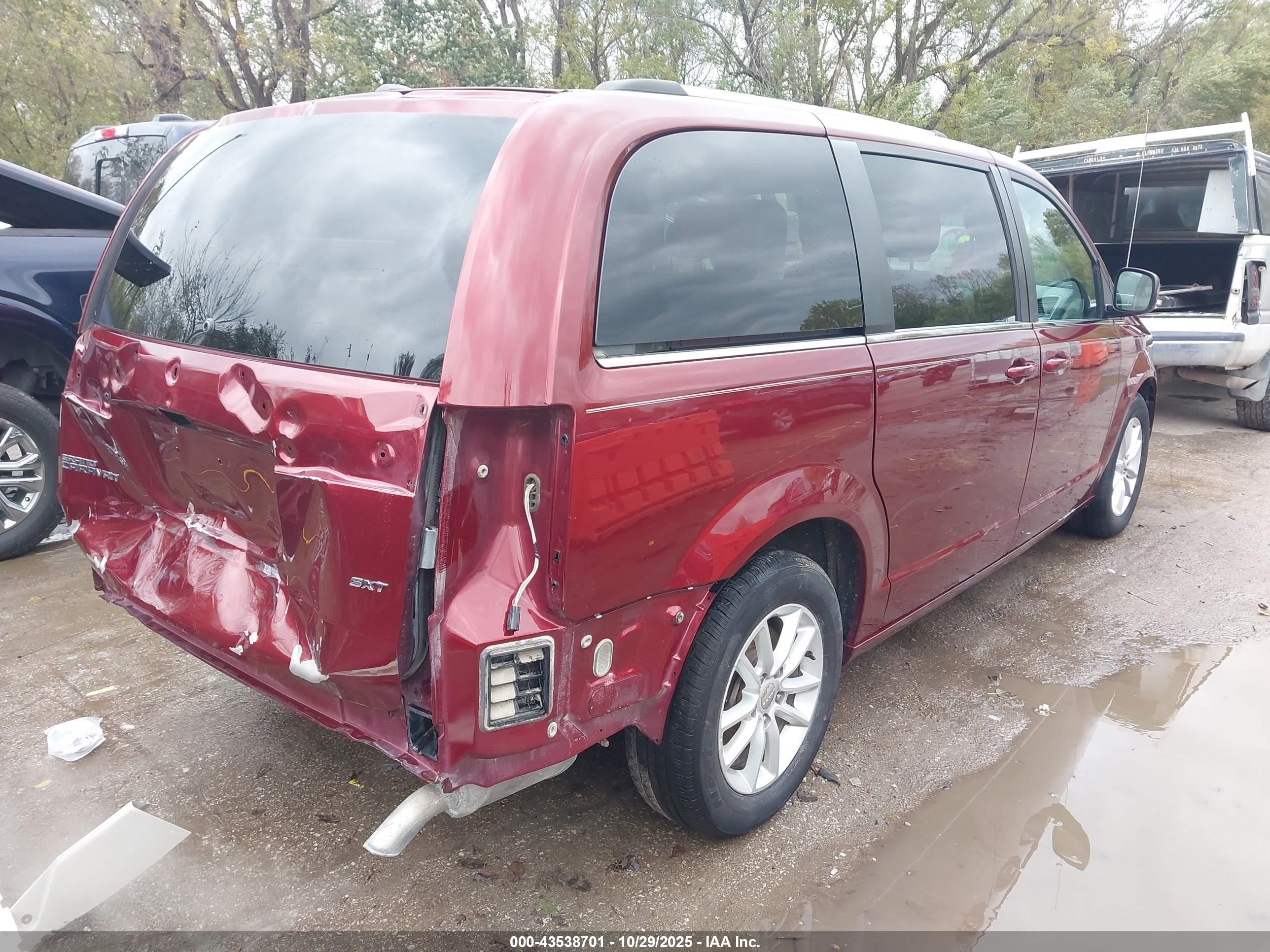 DODGE GRAND image 4