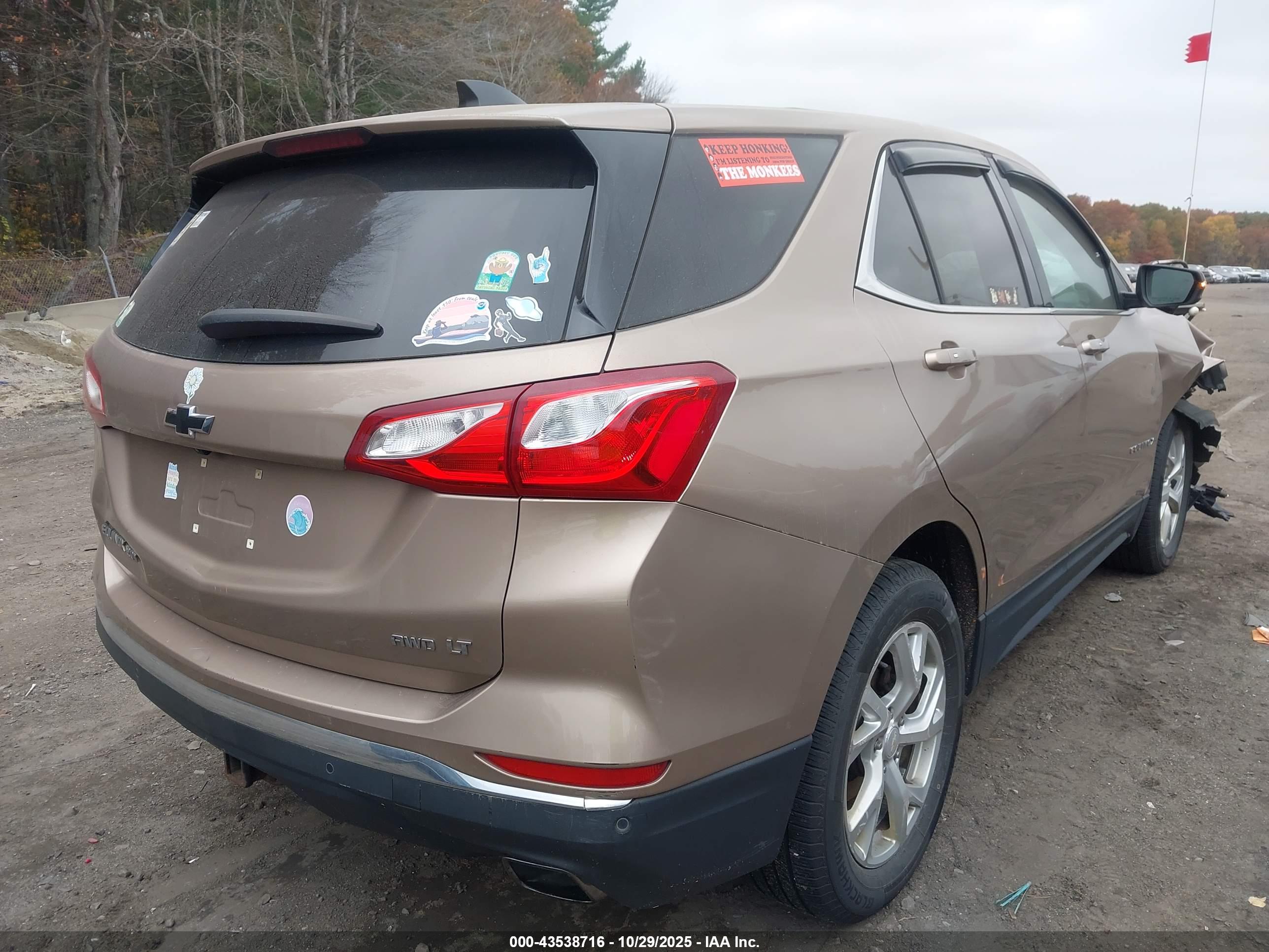 CHEVROLET EQUINOX image 4