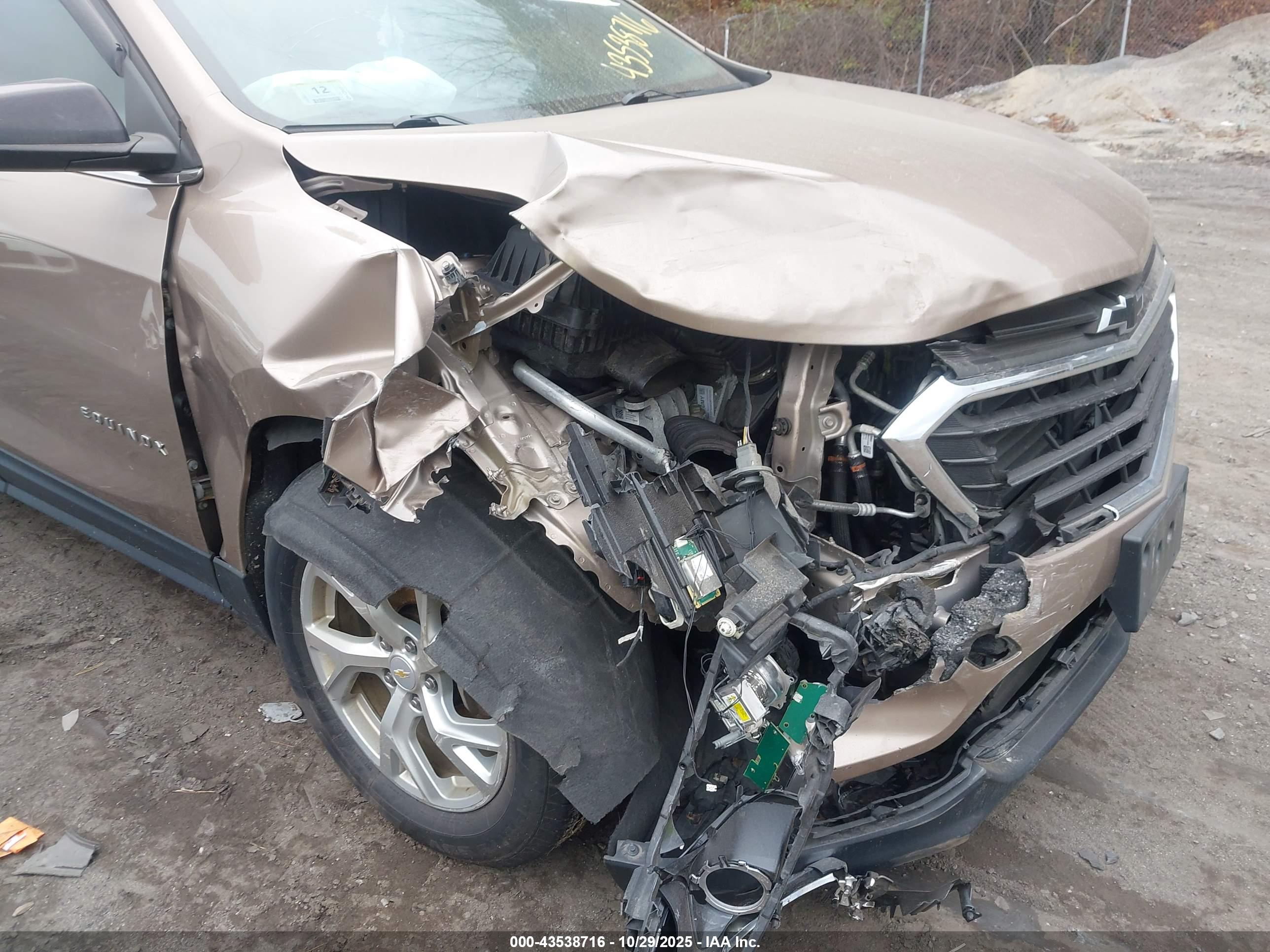 CHEVROLET EQUINOX image 6
