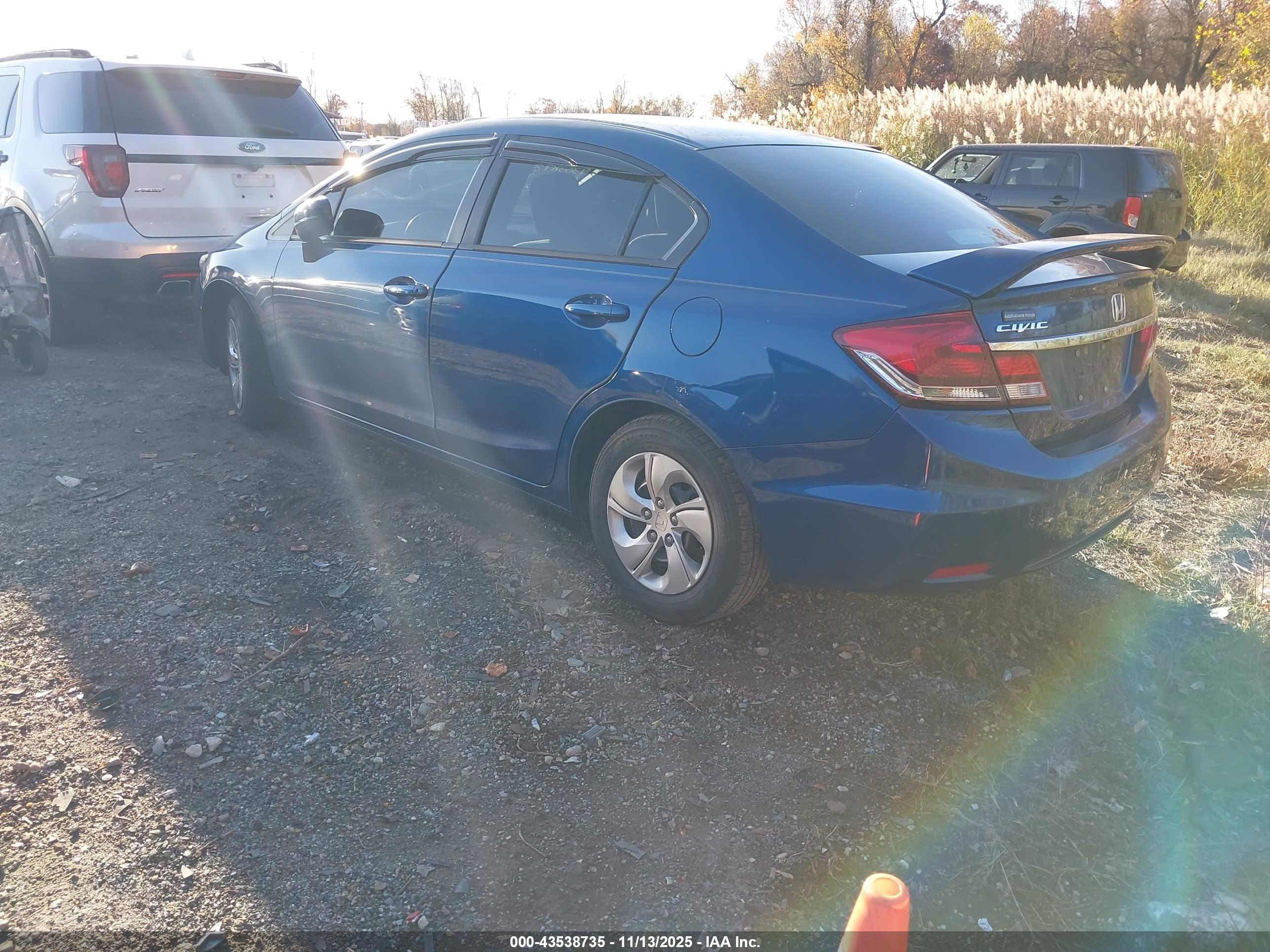HONDA CIVIC image 3