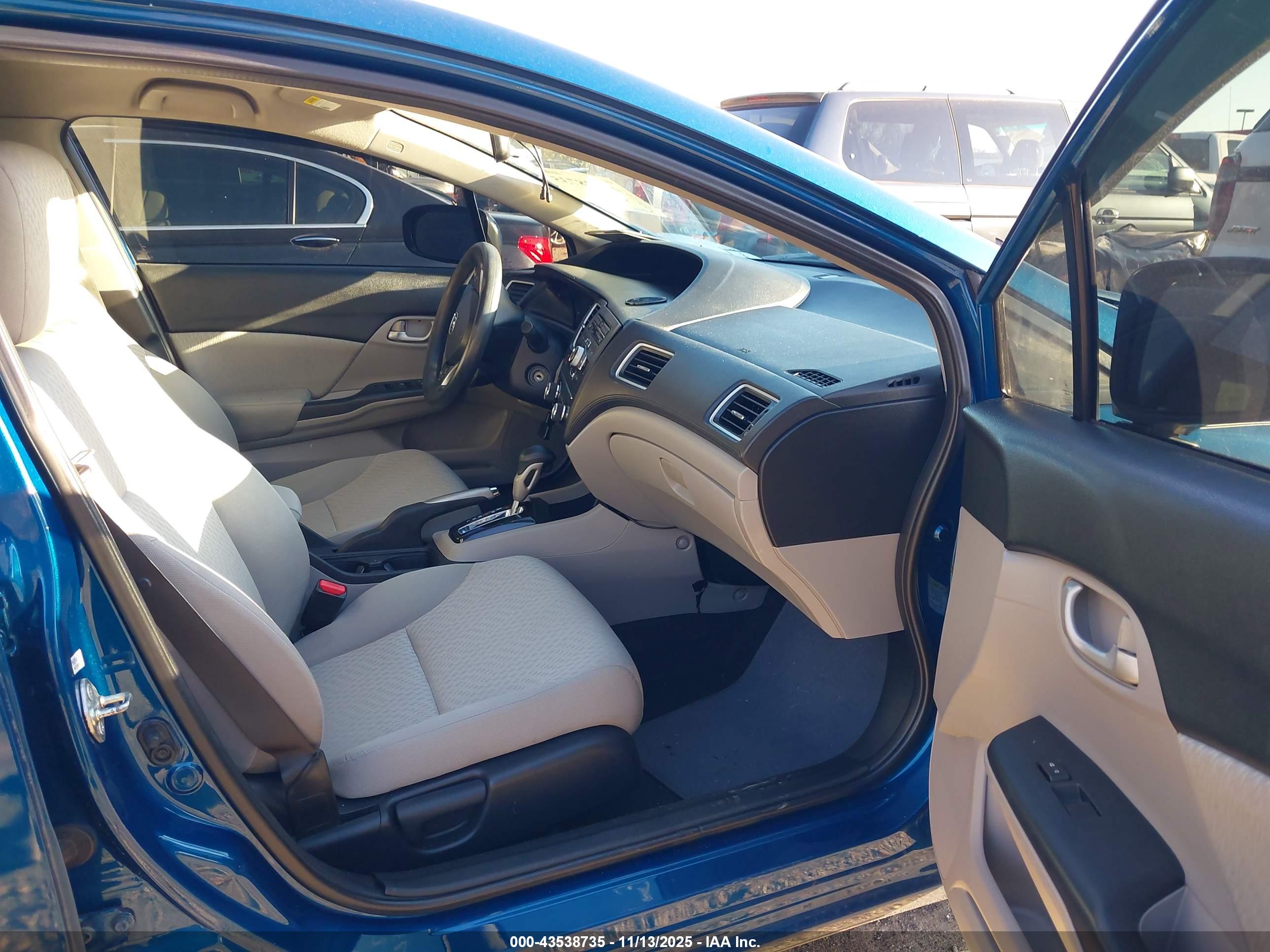 HONDA CIVIC image 5
