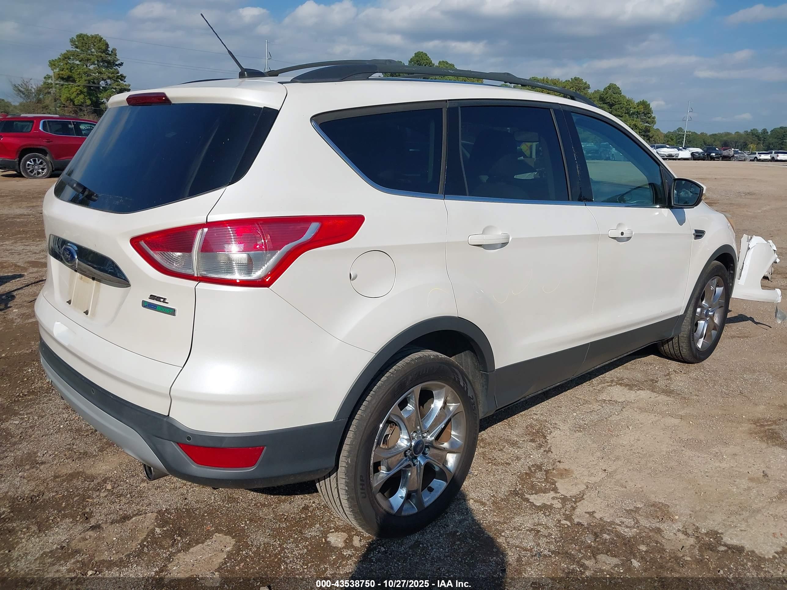 FORD ESCAPE image 4