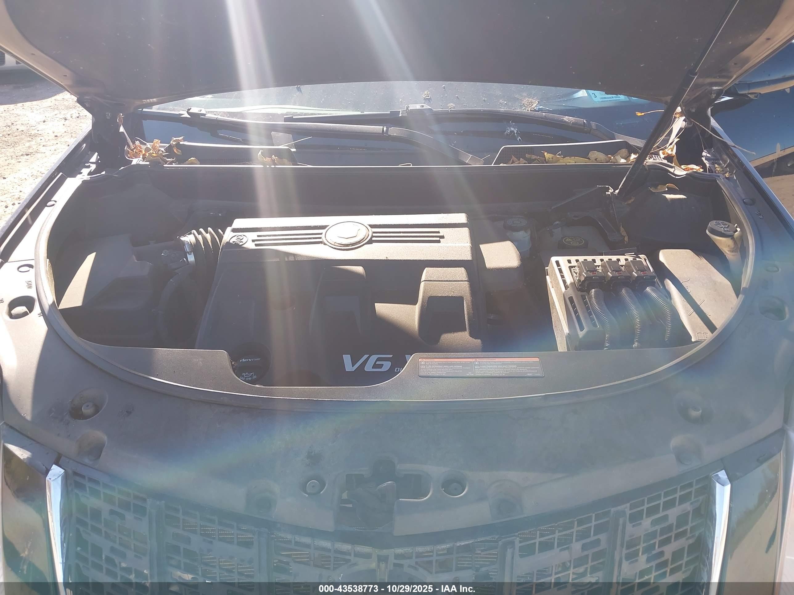 CADILLAC SRX image 10